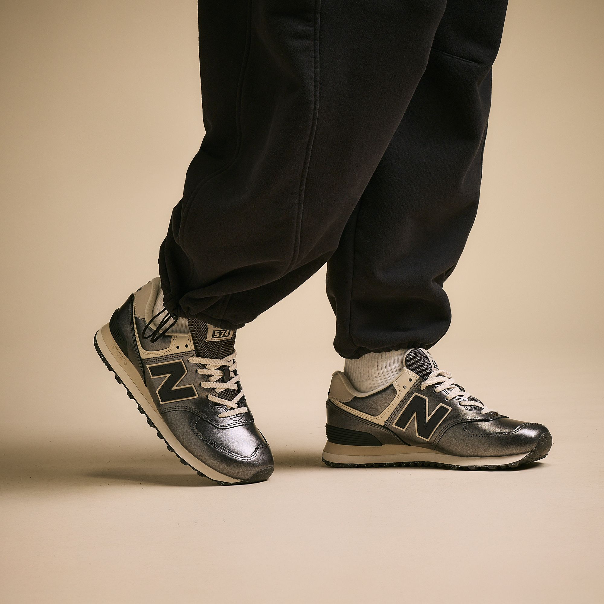 CALIA Women's Washed Cotton Fleece Barrel Sweatpant product image