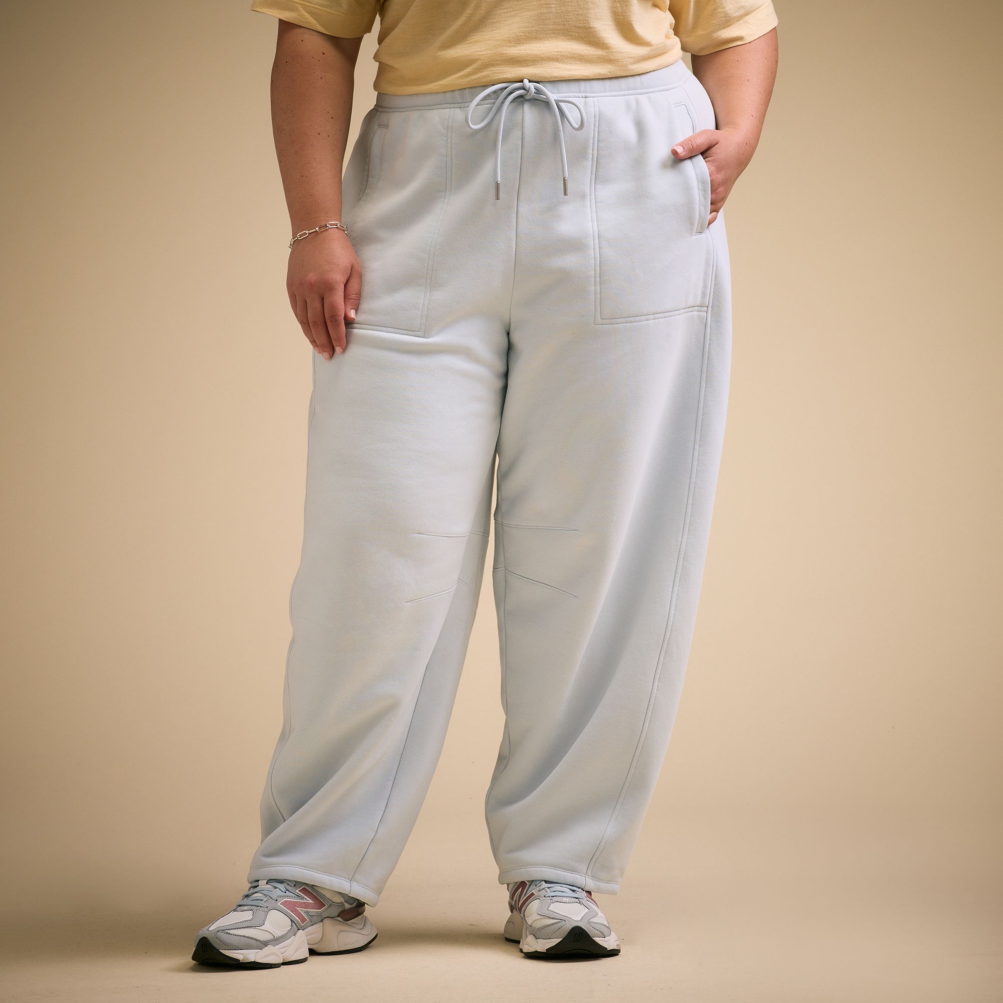 CALIA Women's Washed Cotton Fleece Barrel Sweatpant product image