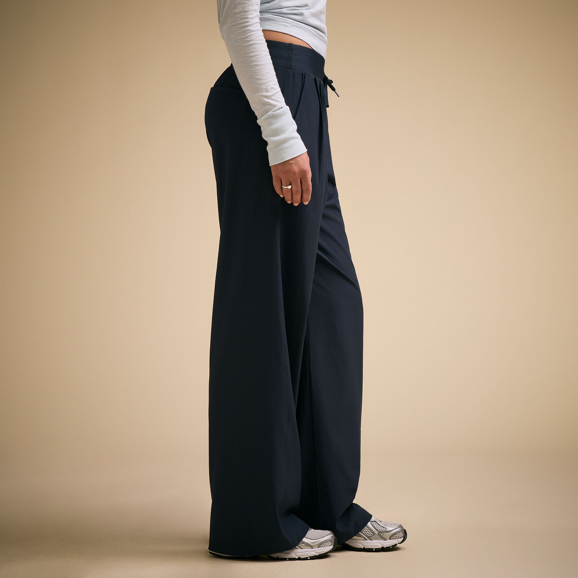 CALIA Women's Effortless TrueLight Wide Leg Pant product image