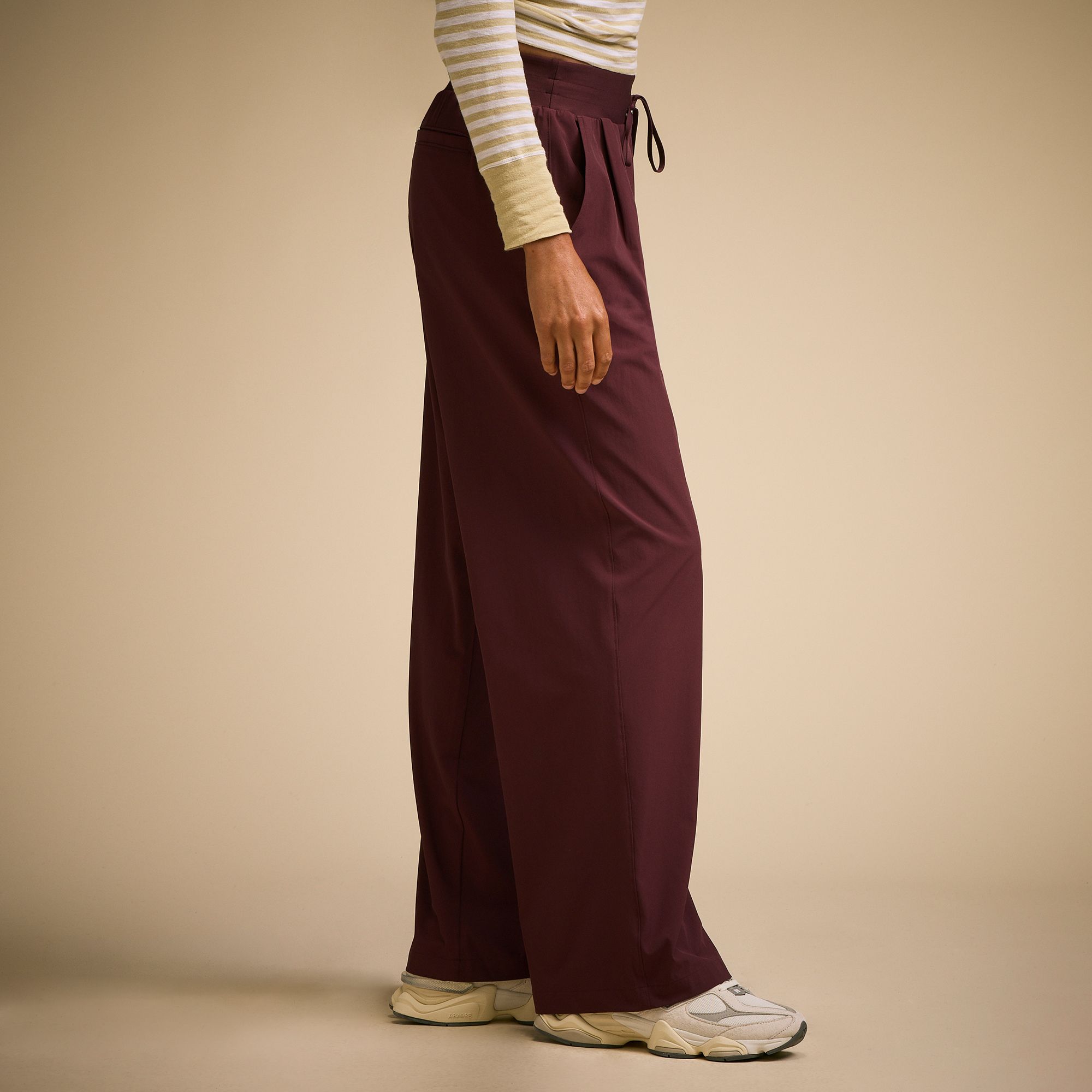 CALIA Women's Effortless TrueLight Wide Leg Pant product image