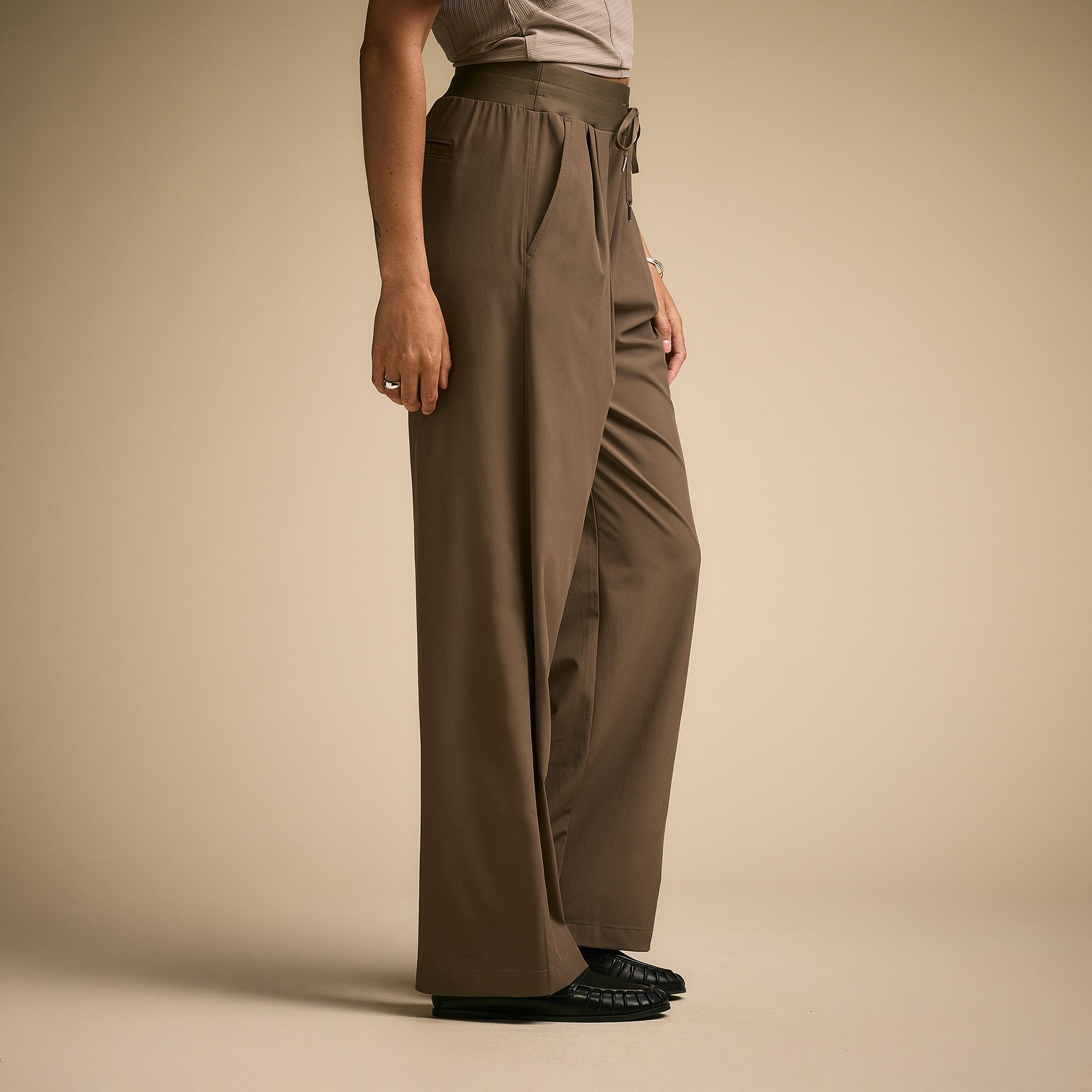CALIA Women's Effortless TrueLight Wide Leg Pant product image