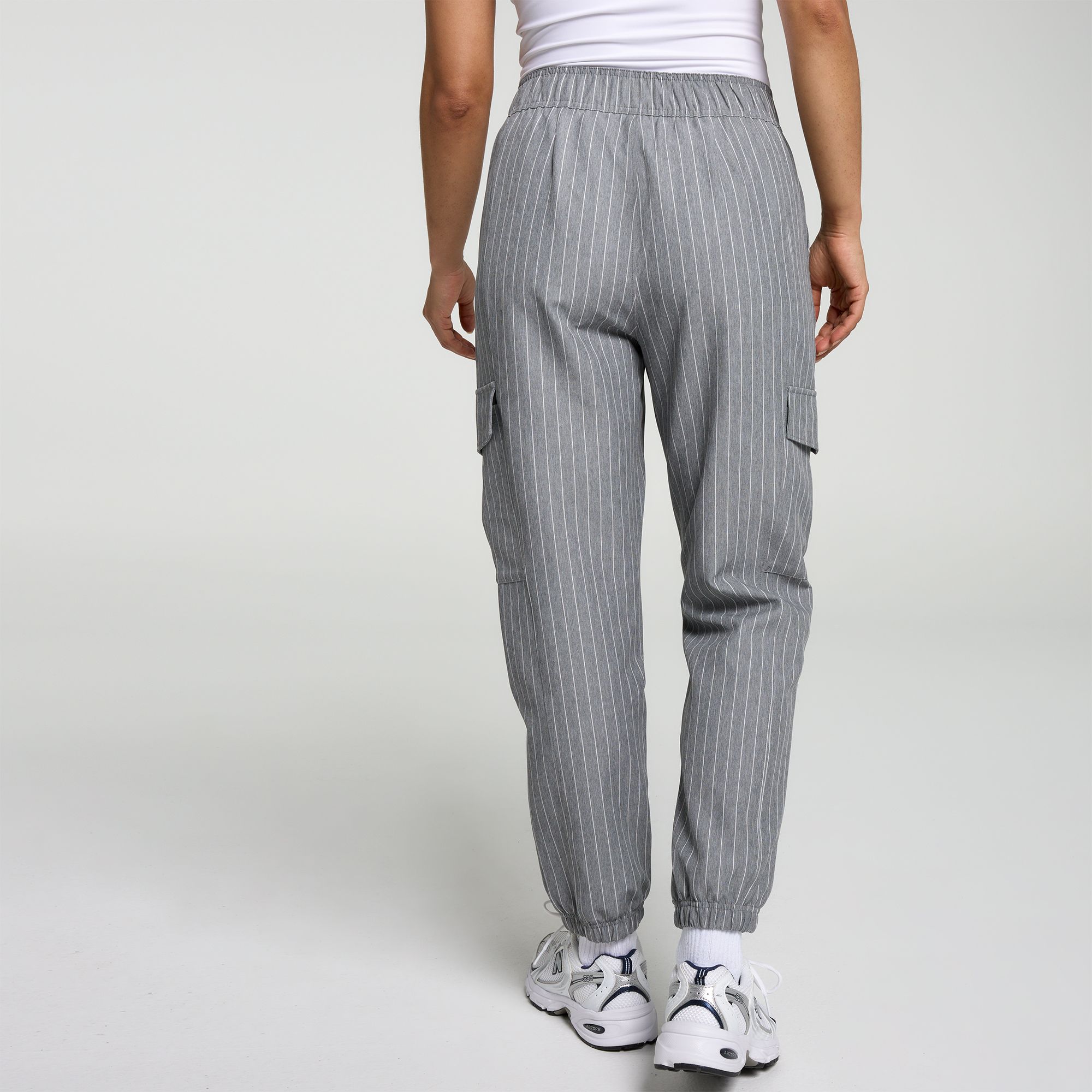 CALIA Women's Effortless Crepe Cargo Jogger product image