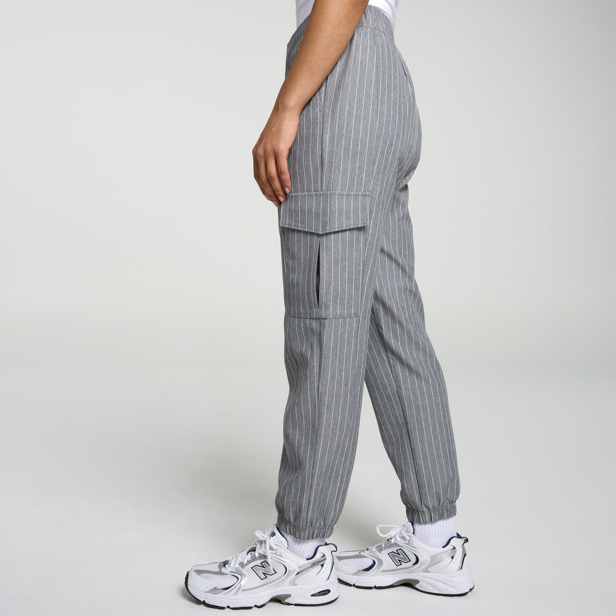 CALIA Women's Effortless Crepe Cargo Jogger product image