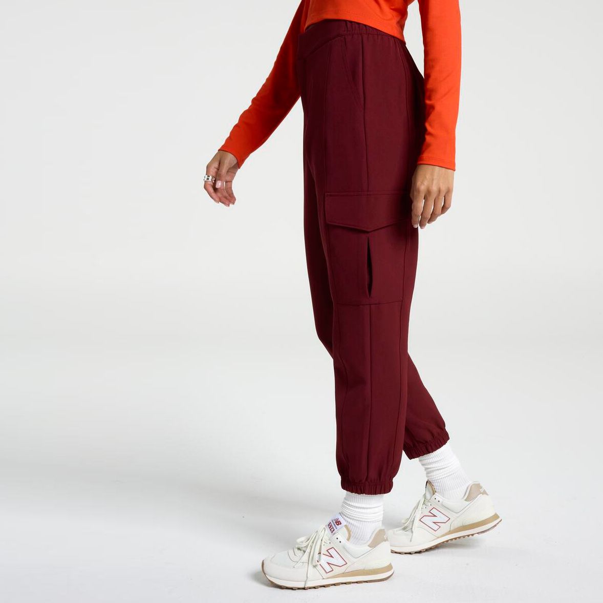 CALIA Women's Effortless Crepe Cargo Jogger product image