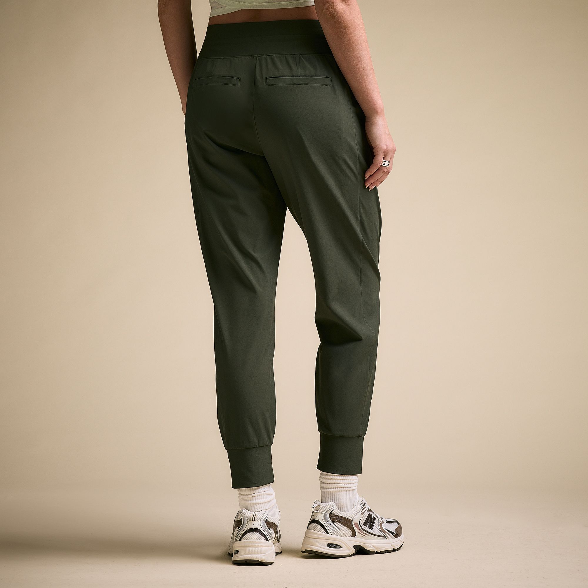 CALIA Women's Effortless TrueLight Jogger product image