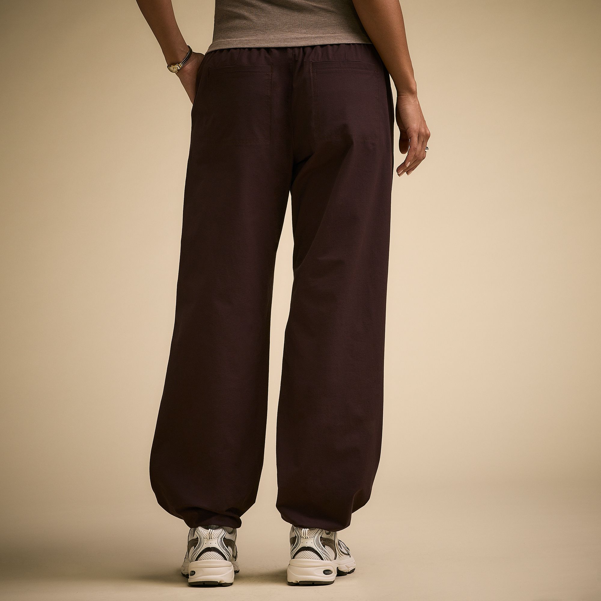 CALIA Women's Effortless Nyluxe Straight Cinch Pant product image