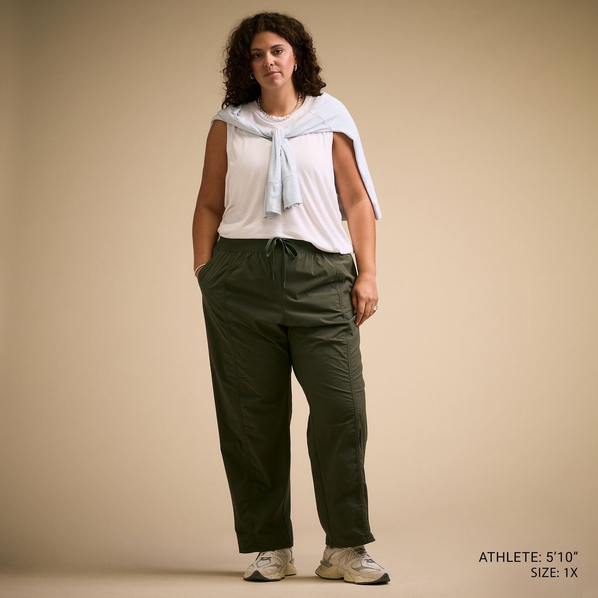CALIA Women's Effortless Nyluxe Straight Cinch Pant product image