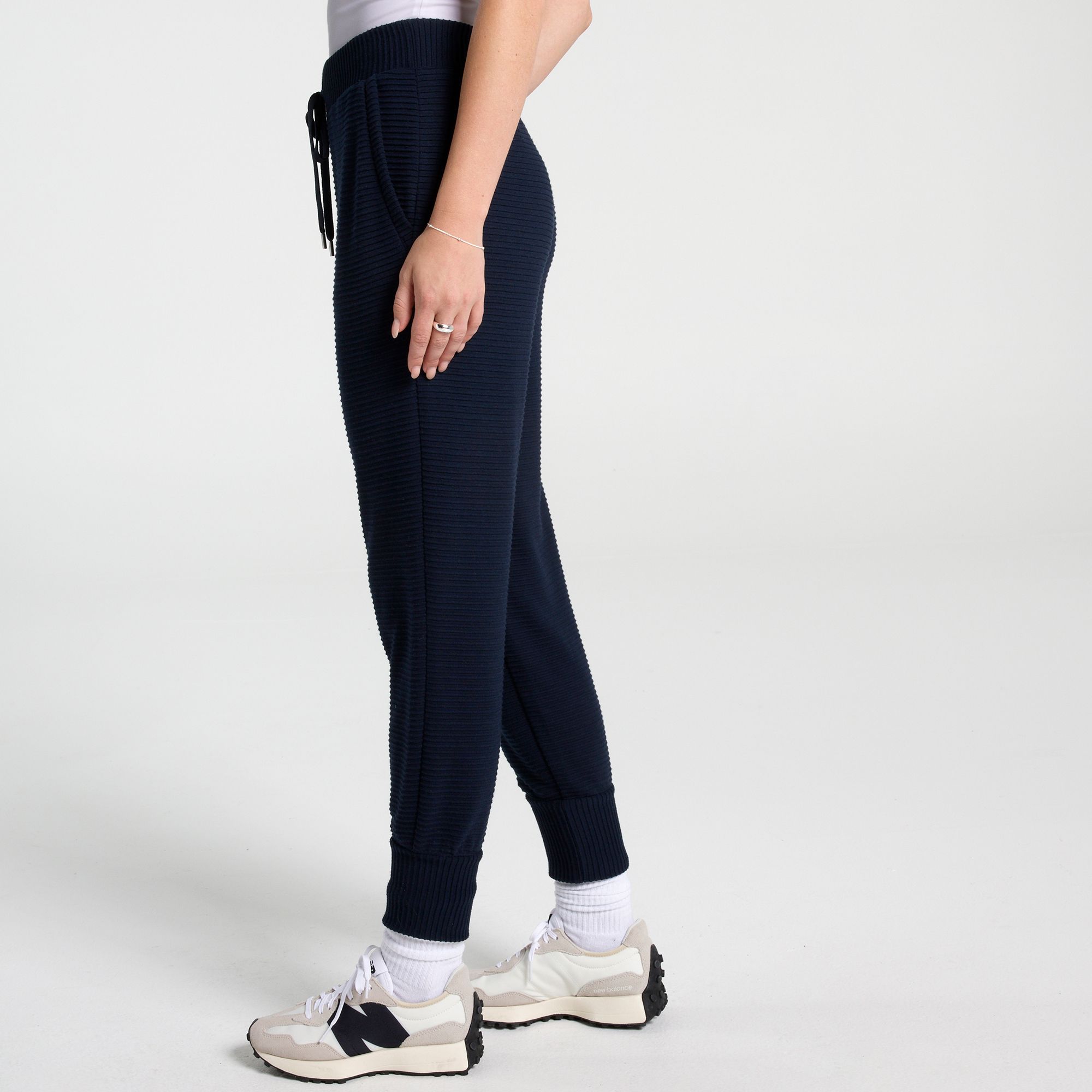 CALIA Women's Elevate Rib Jogger product image