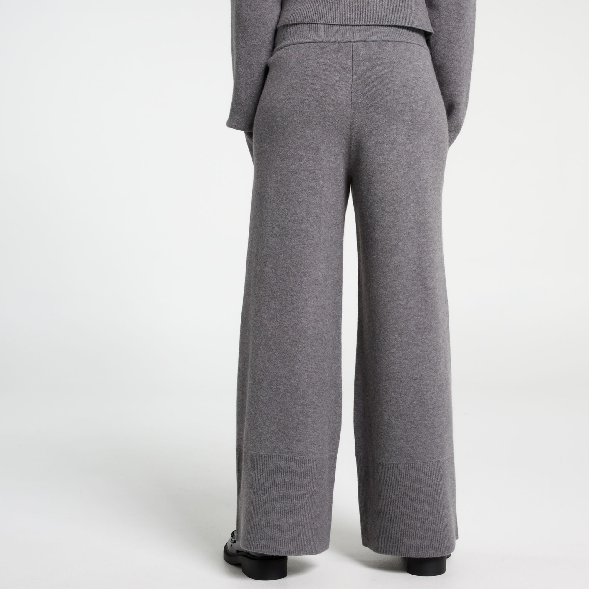 CALIA Women's Clean Sweater Pants product image