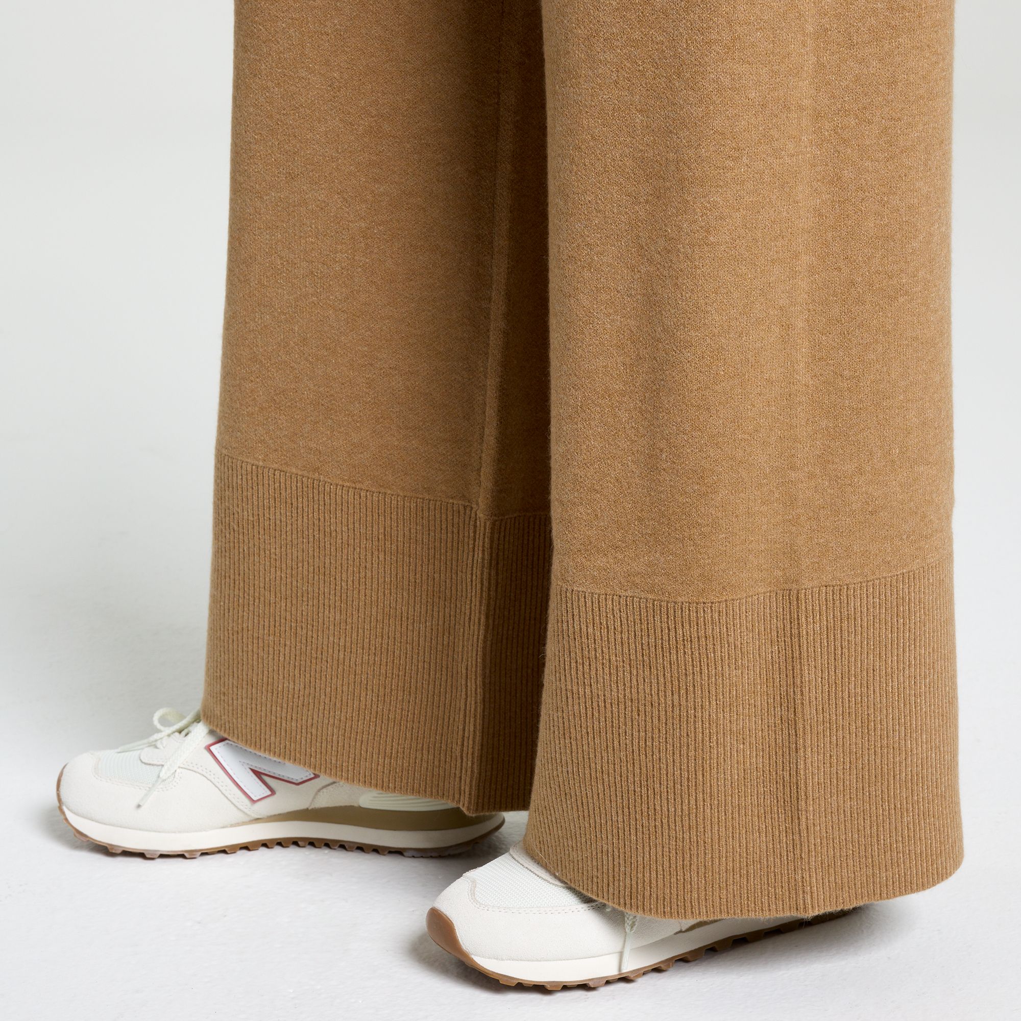 CALIA Women's Clean Sweater Pants product image