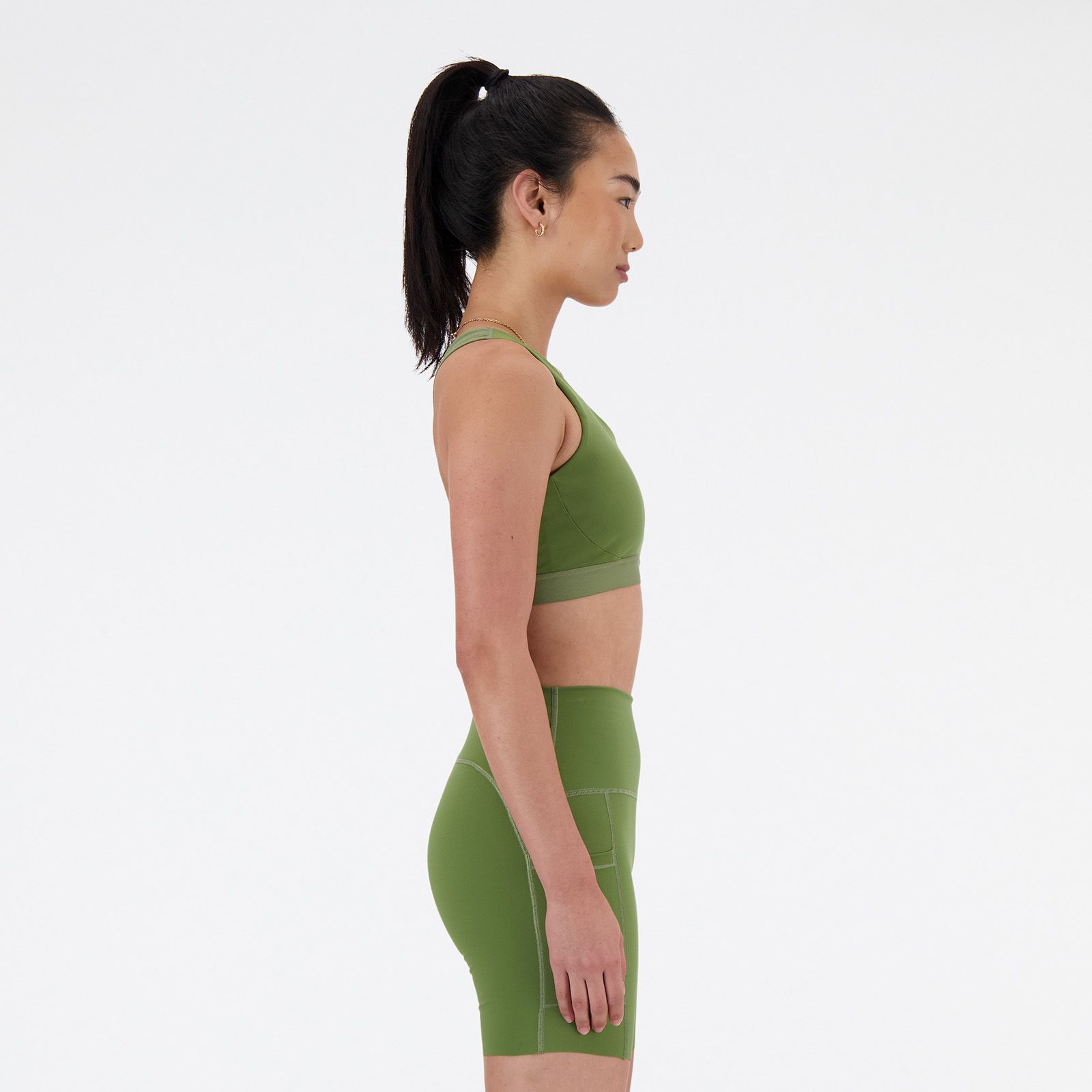 New Balance Women's Sleek Medium-Support Pocket Sports Bra product image