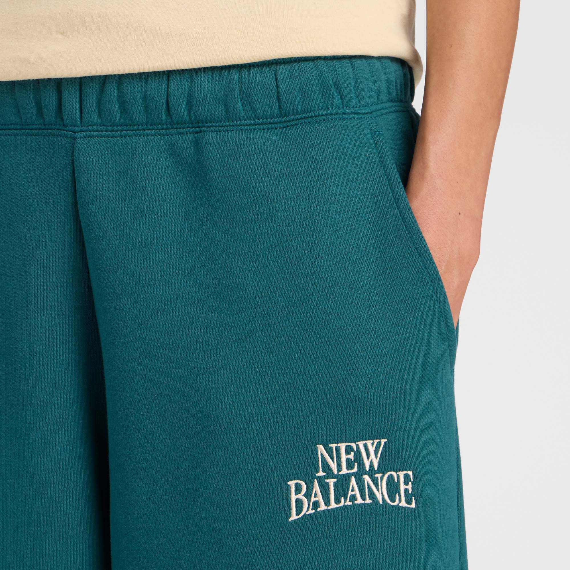 New Balance Women's Trackside Fleece Barrel Pants product image
