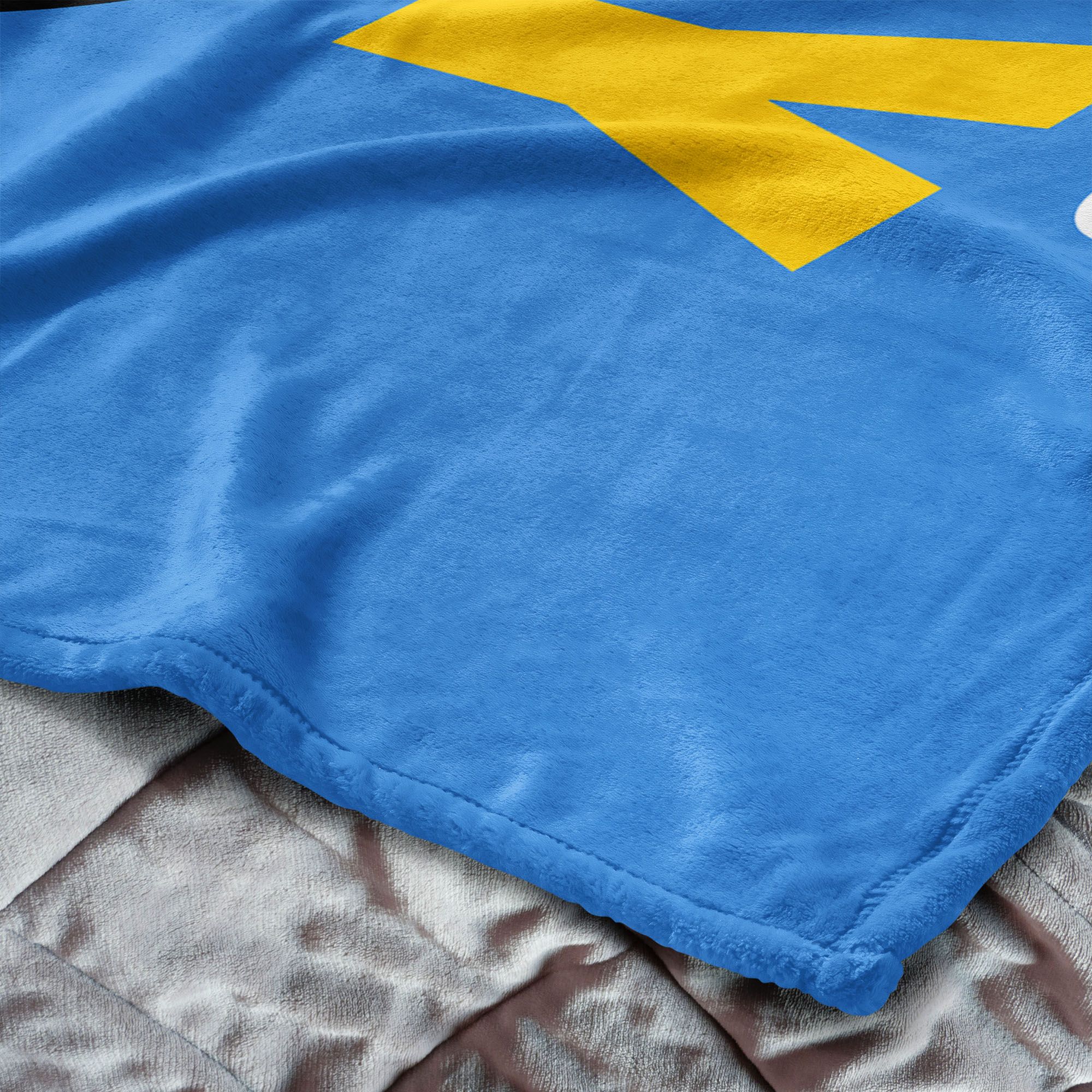 Northwest Chicago Sky Multi High Block Throw Blanket product image