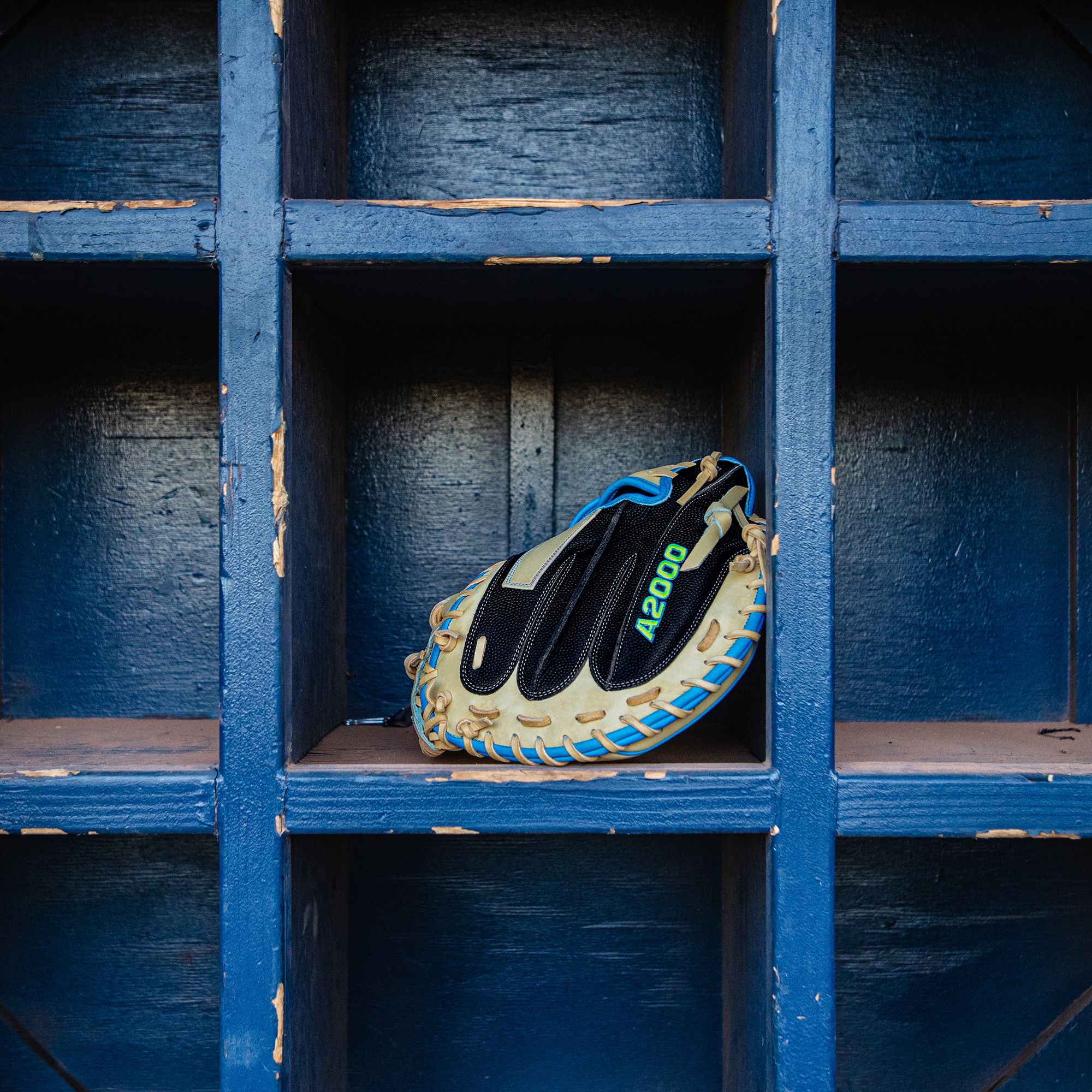 Wilson 33.5" M23SS A2000 SuperSkin Series Catcher's Mitt product image