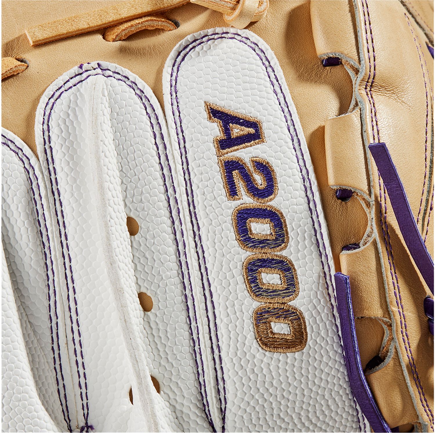 Wilson 34'' Aubree Munro A2000 SuperSkin Series Fastpitch Catcher's Mitt 2023 product image