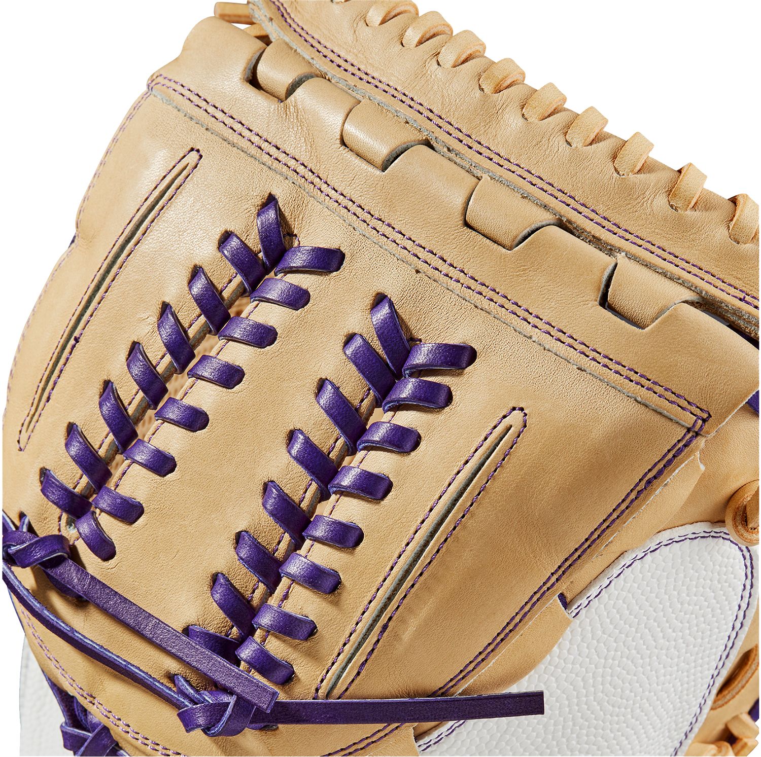 Wilson 34'' Aubree Munro A2000 SuperSkin Series Fastpitch Catcher's Mitt 2023 product image