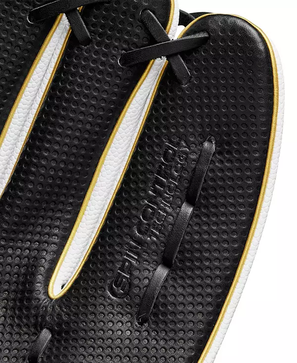 Wilson 12.5'' V125 A2000 SuperSkin™ Series Fastpitch Glove 2024