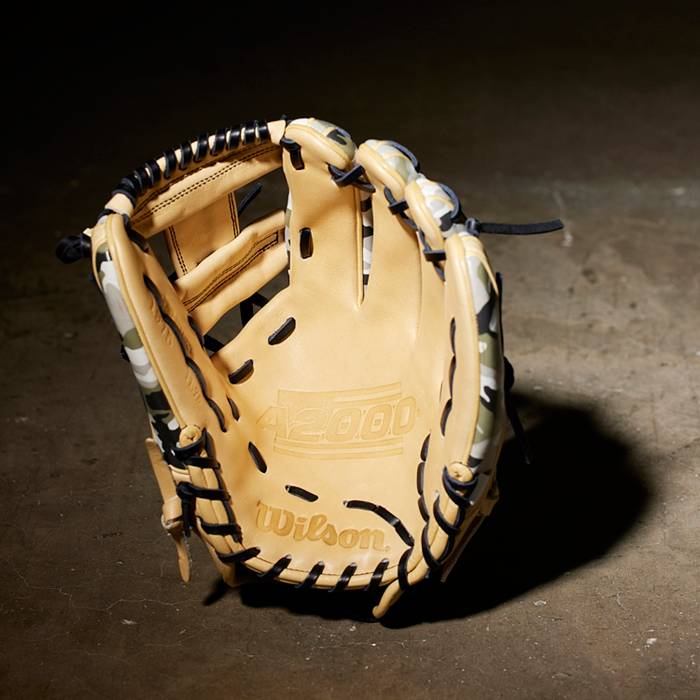 2022 Wilson Staff DP 11.75 Pitcher's Baseball Glove