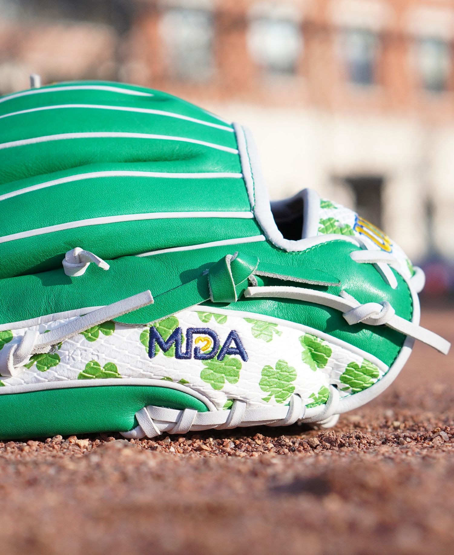 Wilson 11.5" 1786 Shamrock MDA A2000 Series Glove product image