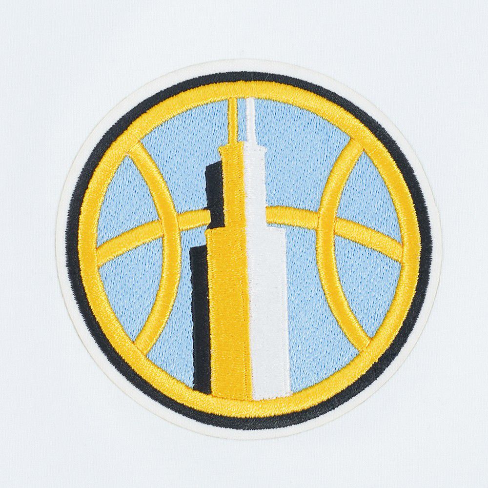 Pro Standard Women's Chicago Sky White Wingspan Boxy T-Shirt product image