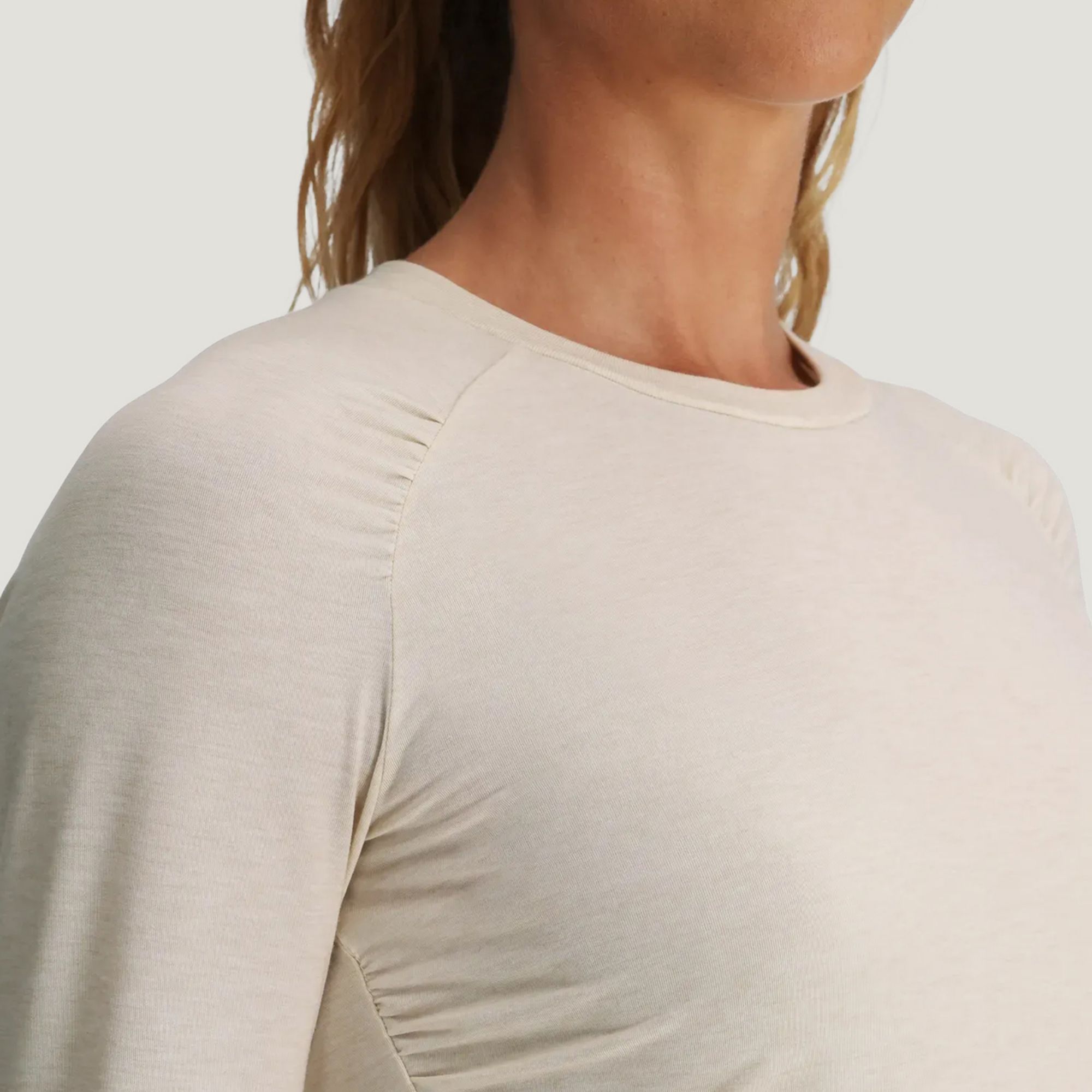 Free Fly Women's Elevate Lightweight Fitted Long Sleeve Shirt product image