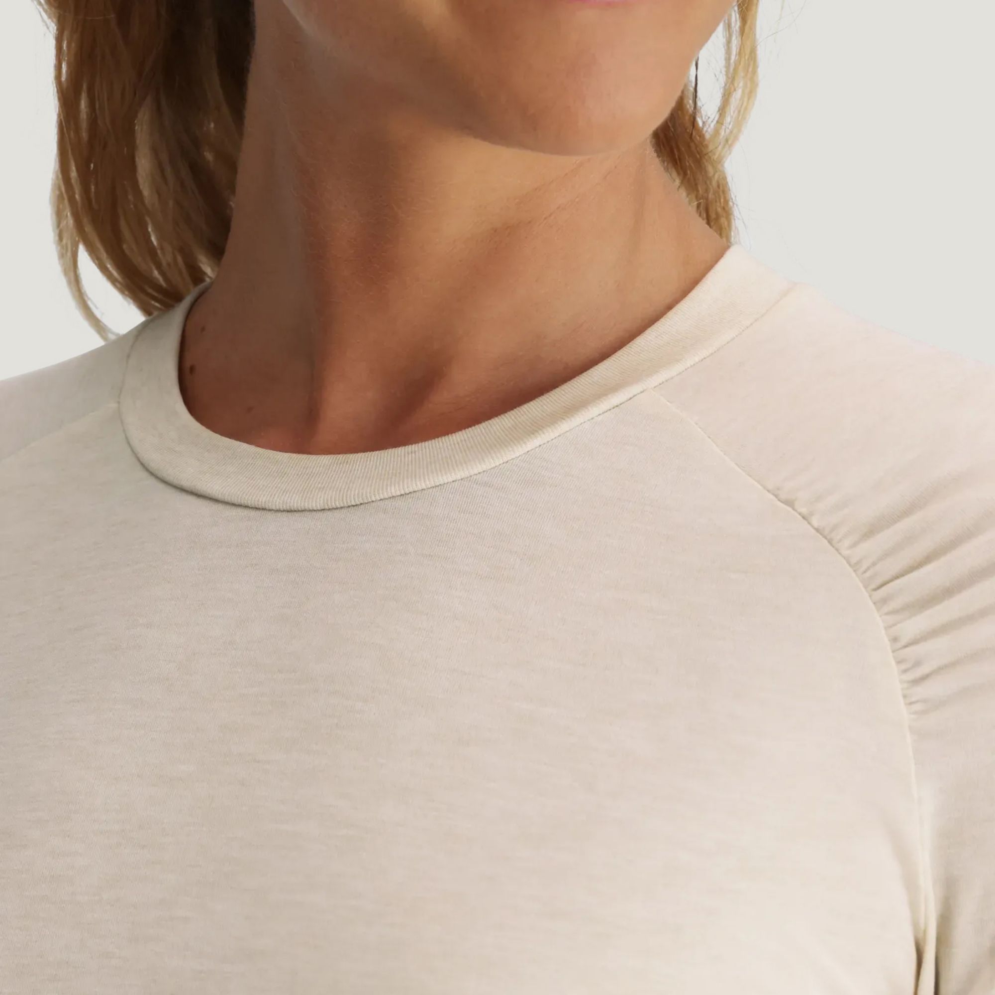 Free Fly Women's Elevate Lightweight Fitted Long Sleeve Shirt product image