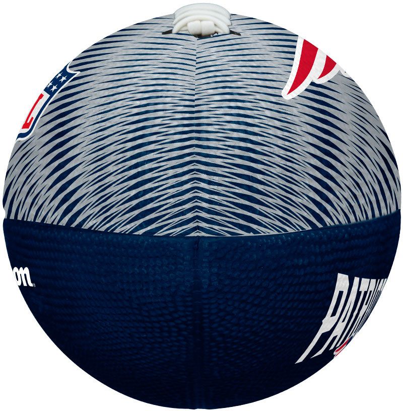 Wilson New England Patriots Tailgate Junior 10'' Football