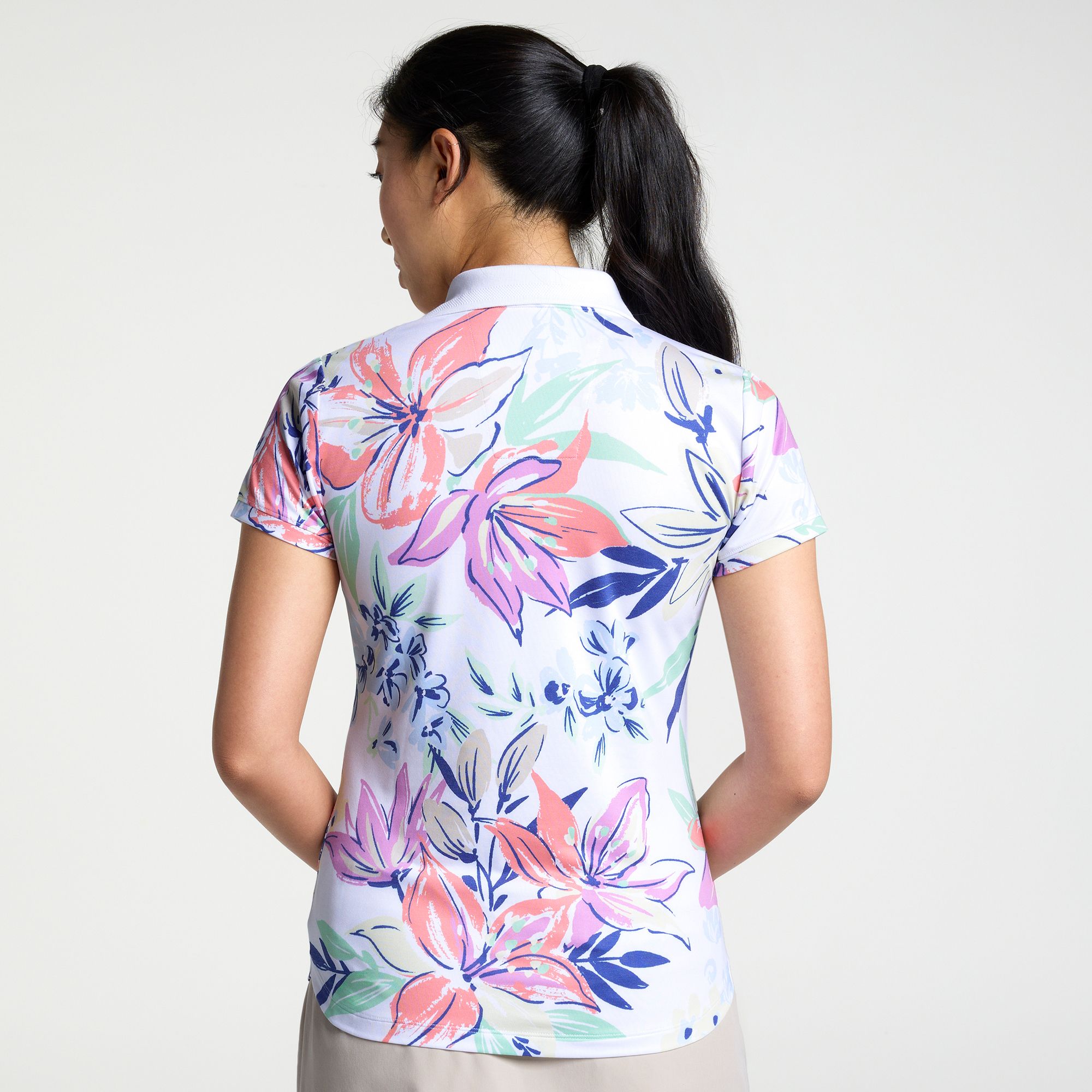 Walter Hagen Women's Performance 11 Short Sleeve Johnny product image