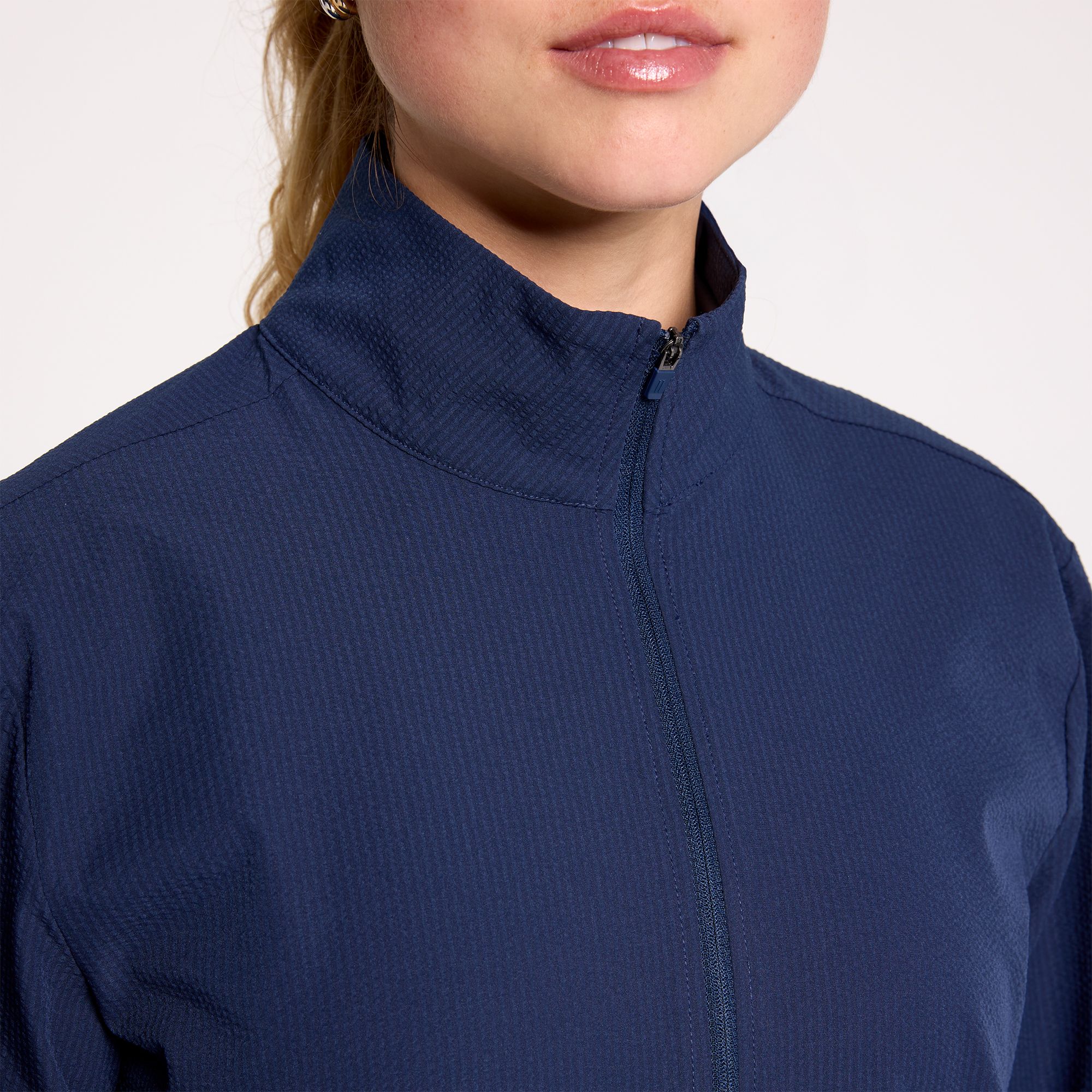 Walter Hagen Women's Performance 11 Woven 1/4 Zip product image