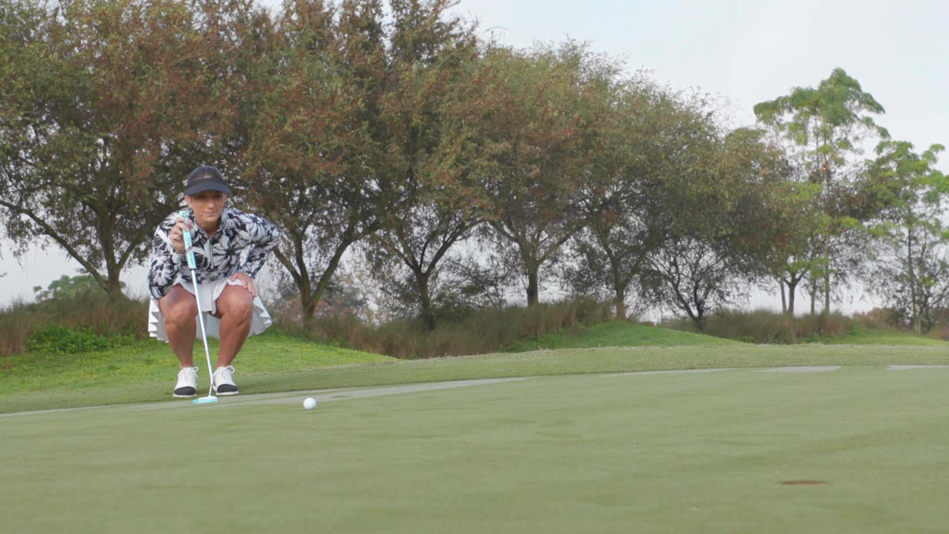 Walter Hagen Women's 17” Sculpt Pleated Golf Skort product