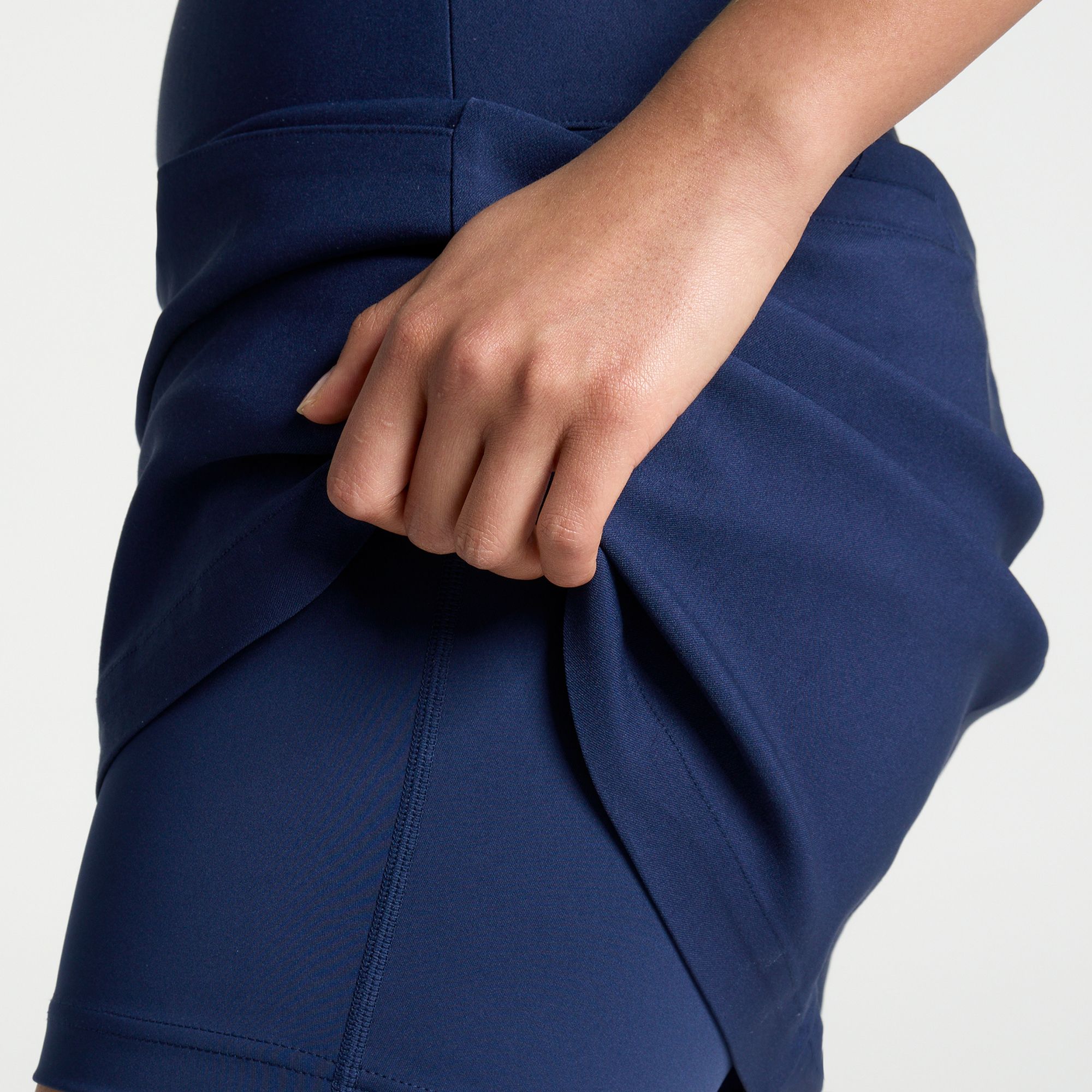 Walter Hagen Women's Golf Sculpt 2.0 17" Skort product image