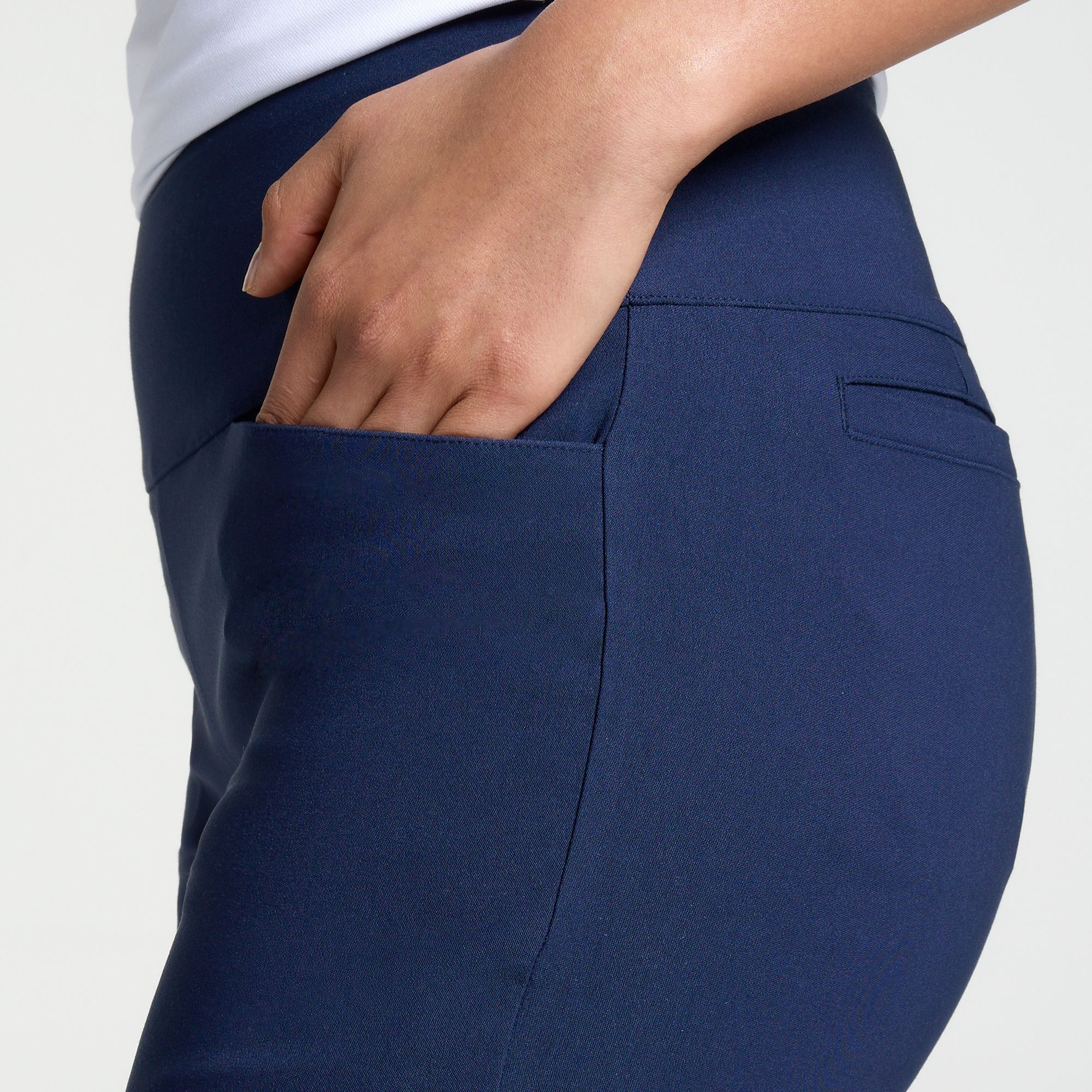 Walter Hagen Women's Golf Sculpt 2.0 7" Short product image