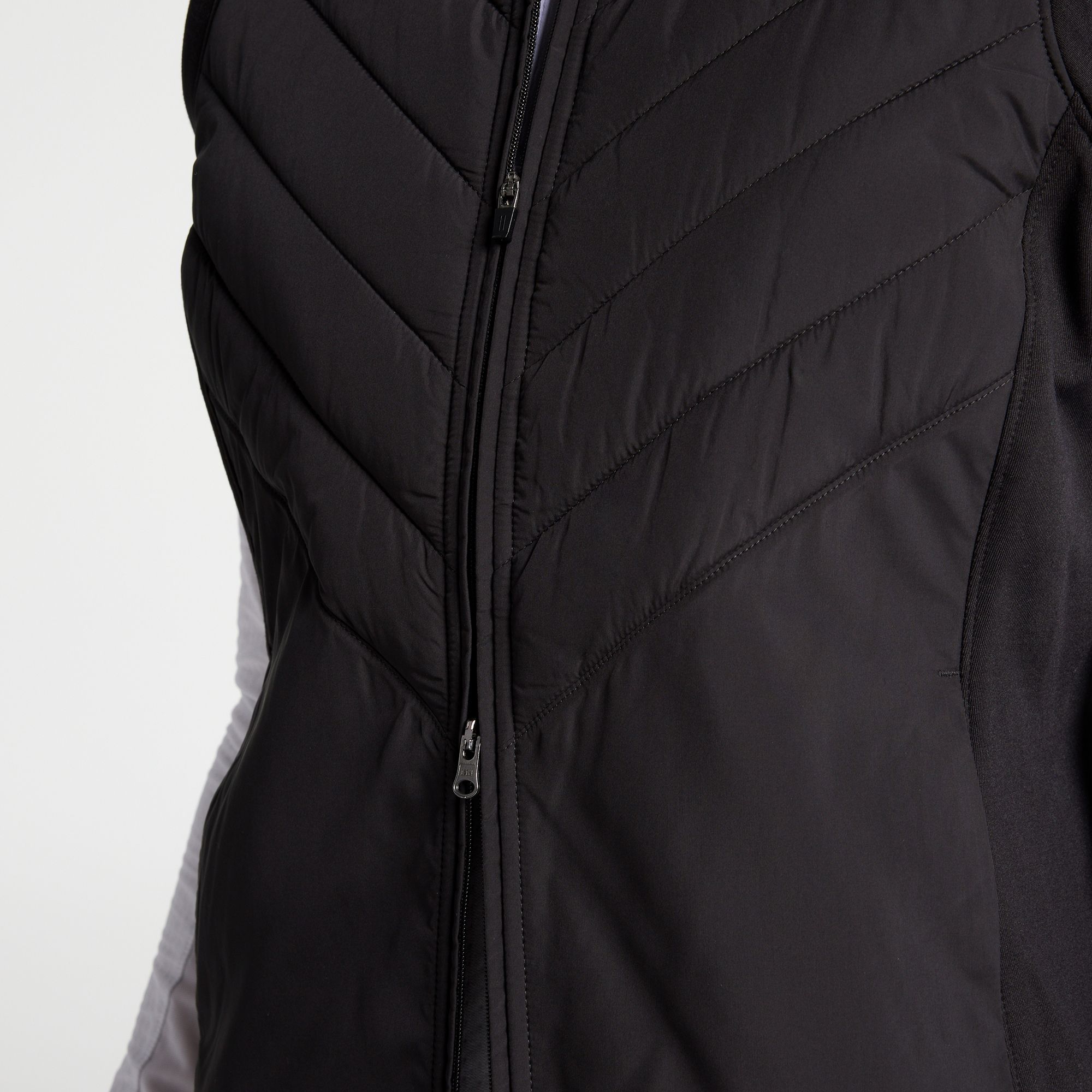 Walter Hagen Women's Performance 11 Quilted Golf Vest product image