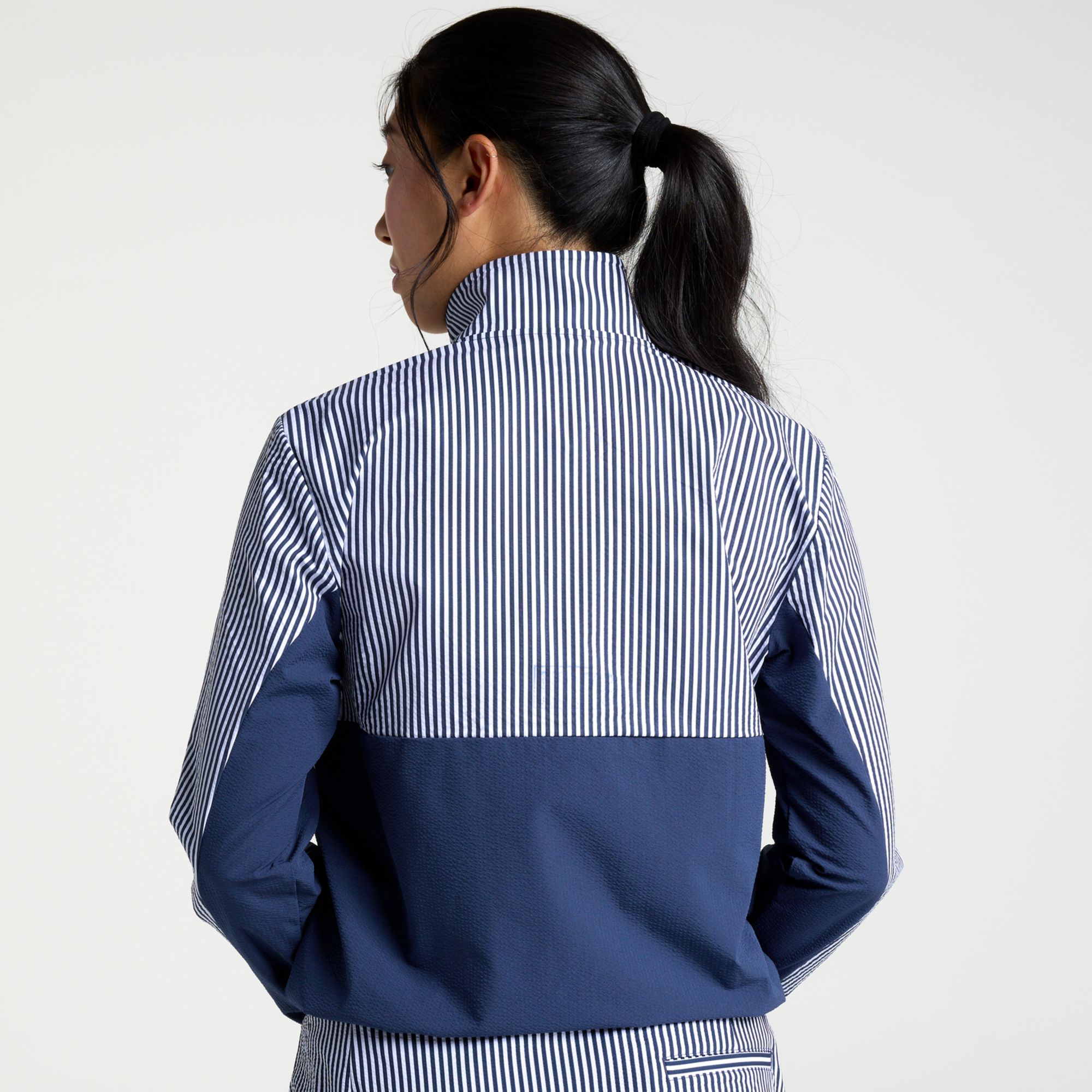 Walter Hagen Women's Performance 11 Seersucker 1/4 Zip product image