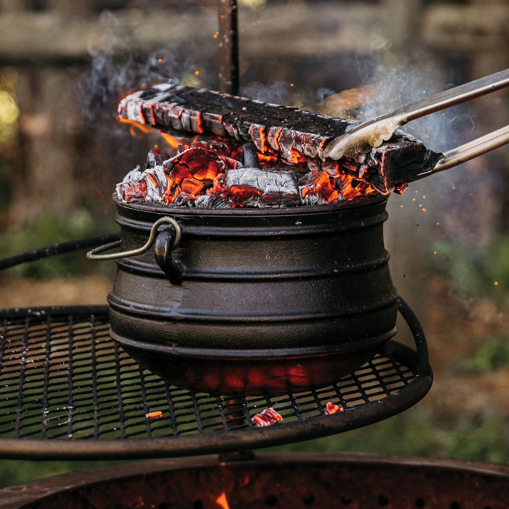 Breeo 1.5 Gallon Cast Iron Kettle product image