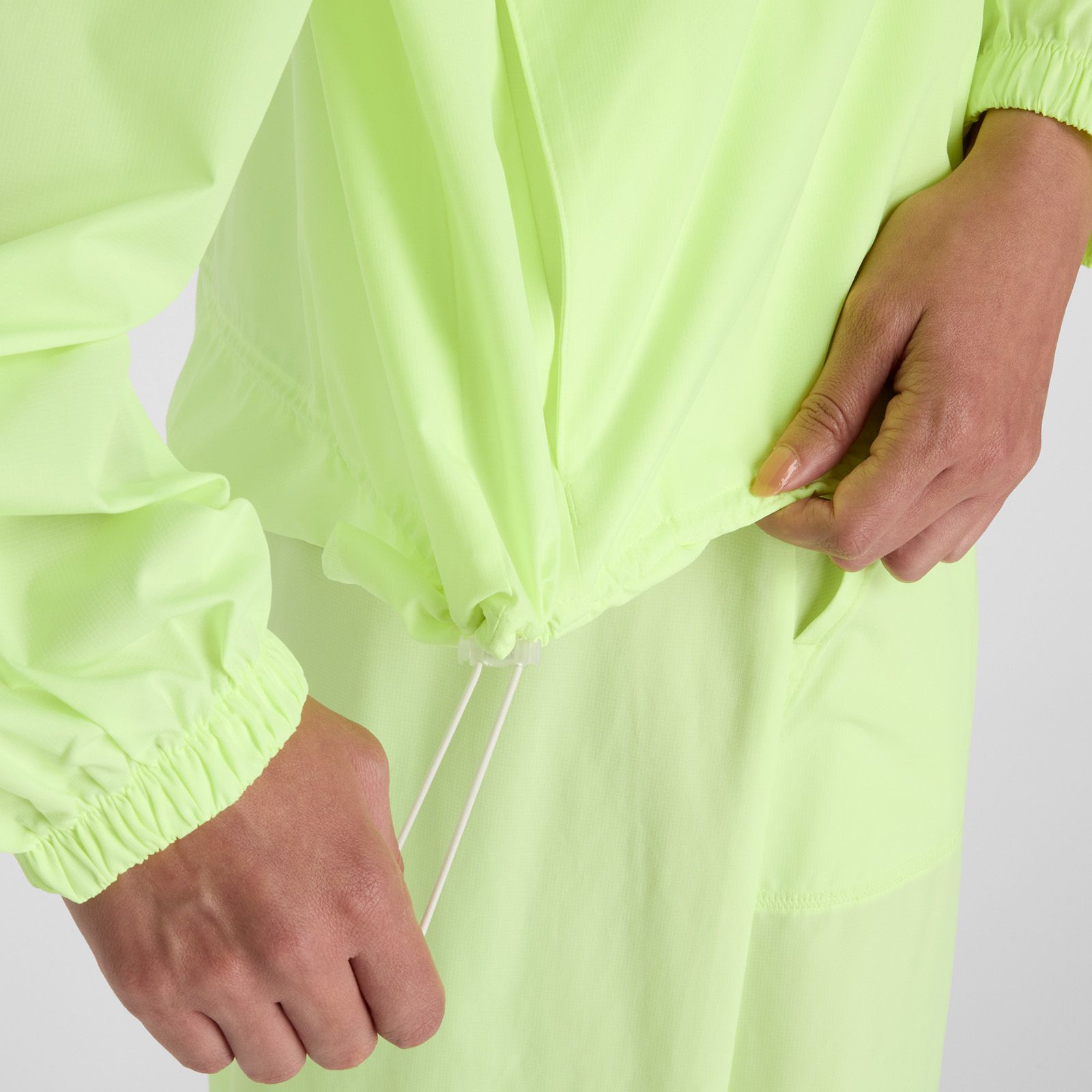 New Balance Women's Trackside Woven Jacket product image