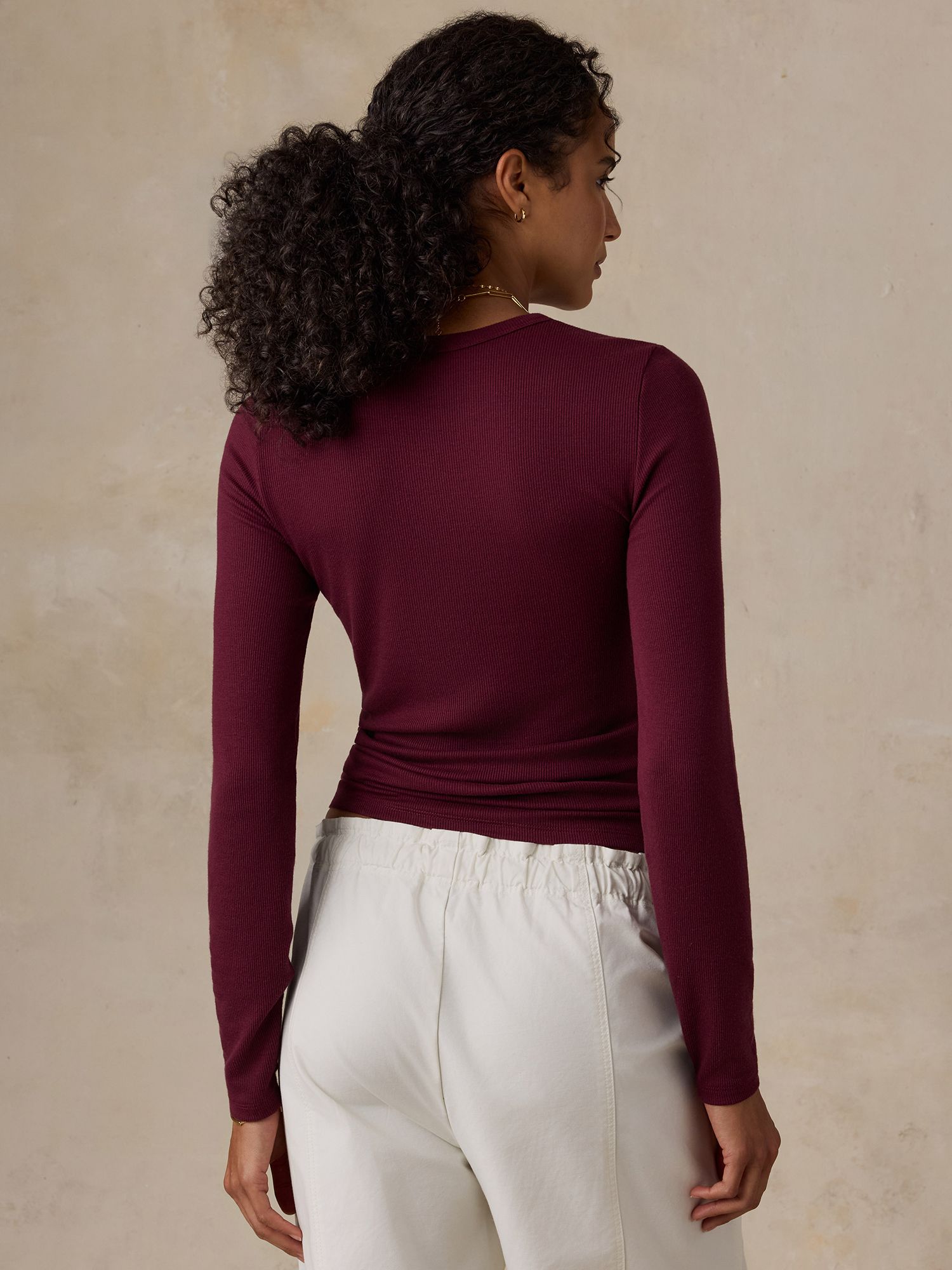 Faherty Women's Featherweight Freestyle Layering Crew product image