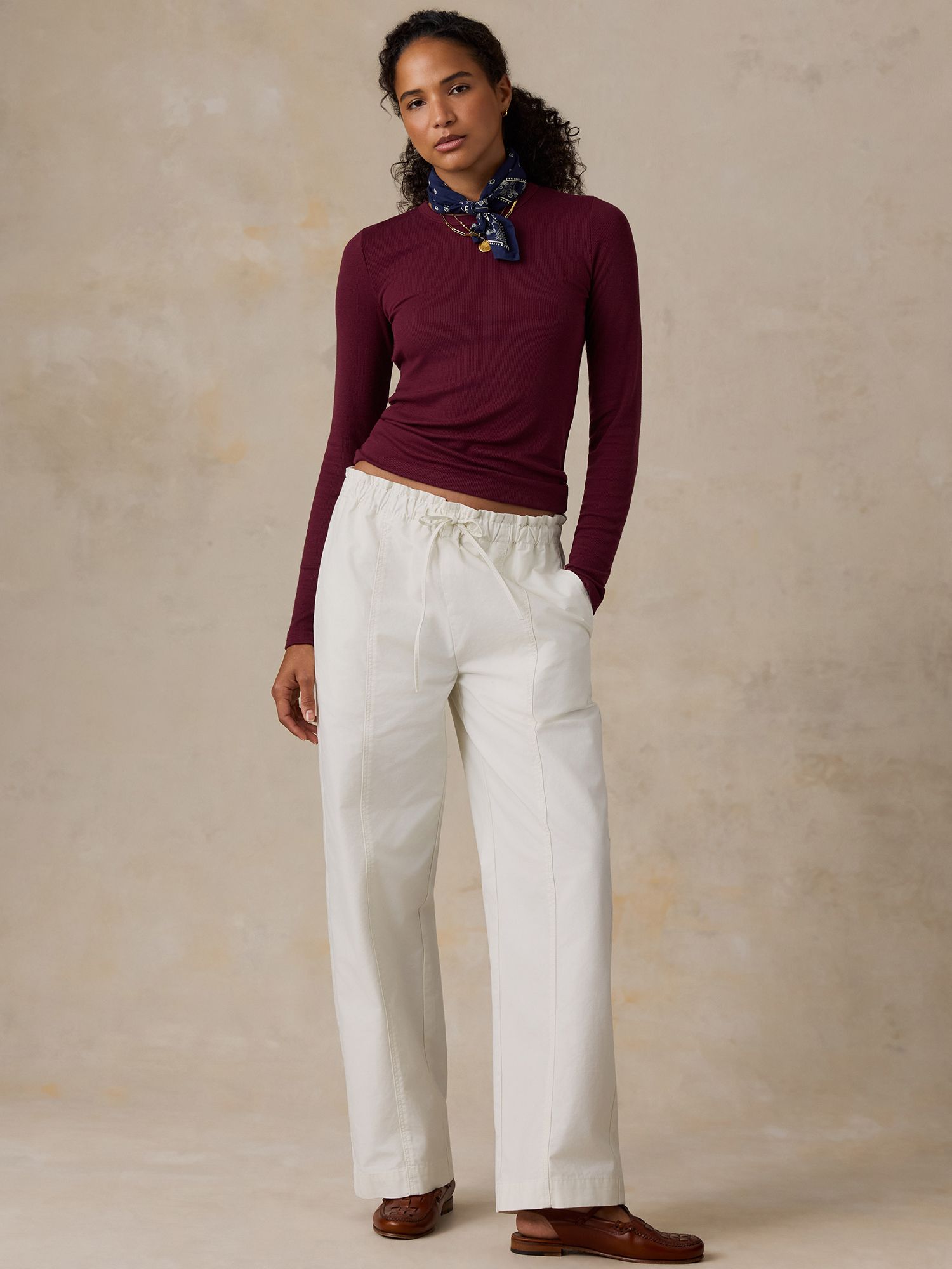 Faherty Women's Featherweight Freestyle Layering Crew product image
