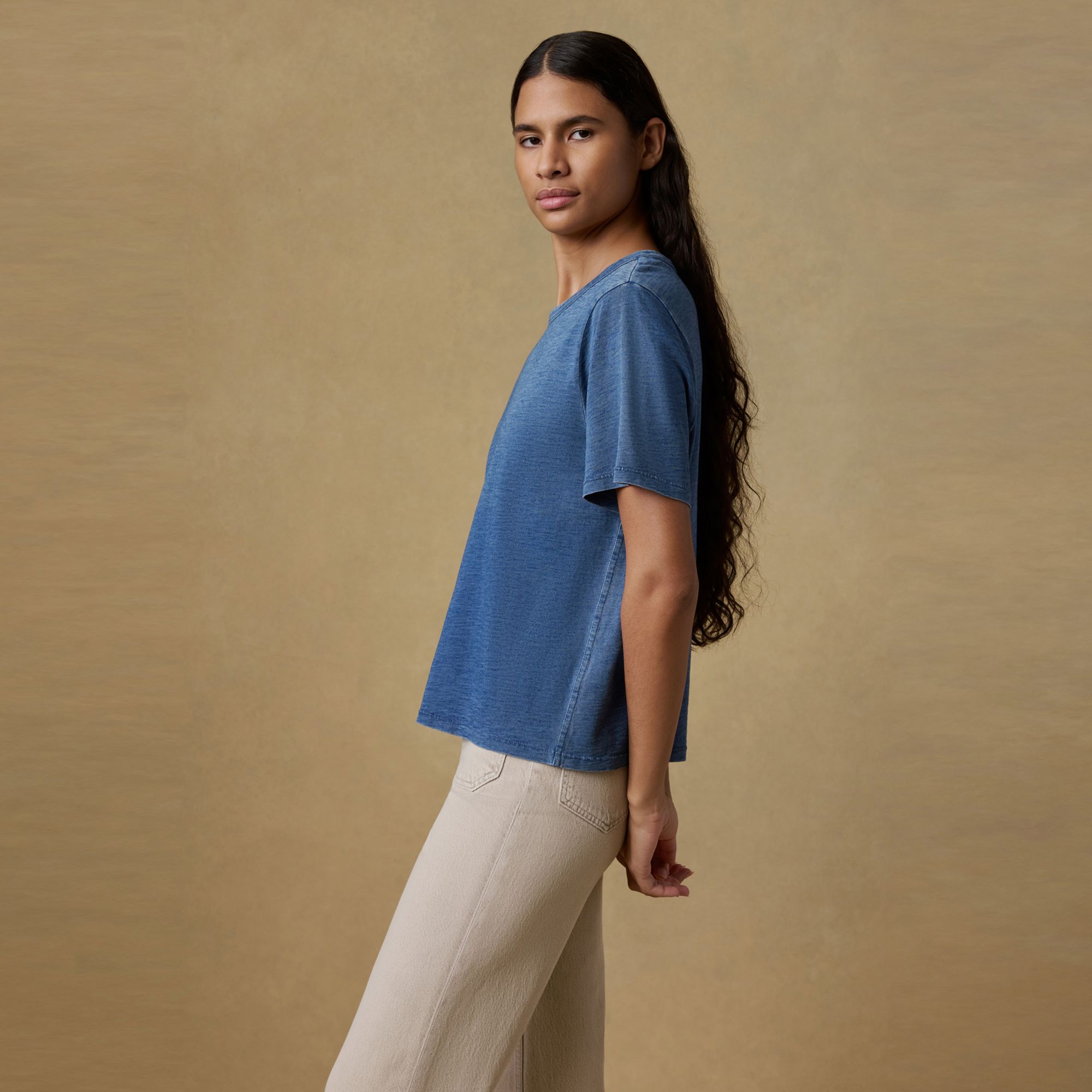 Faherty Women's Sunwashed Regenerative Cotton Essential Tee product image