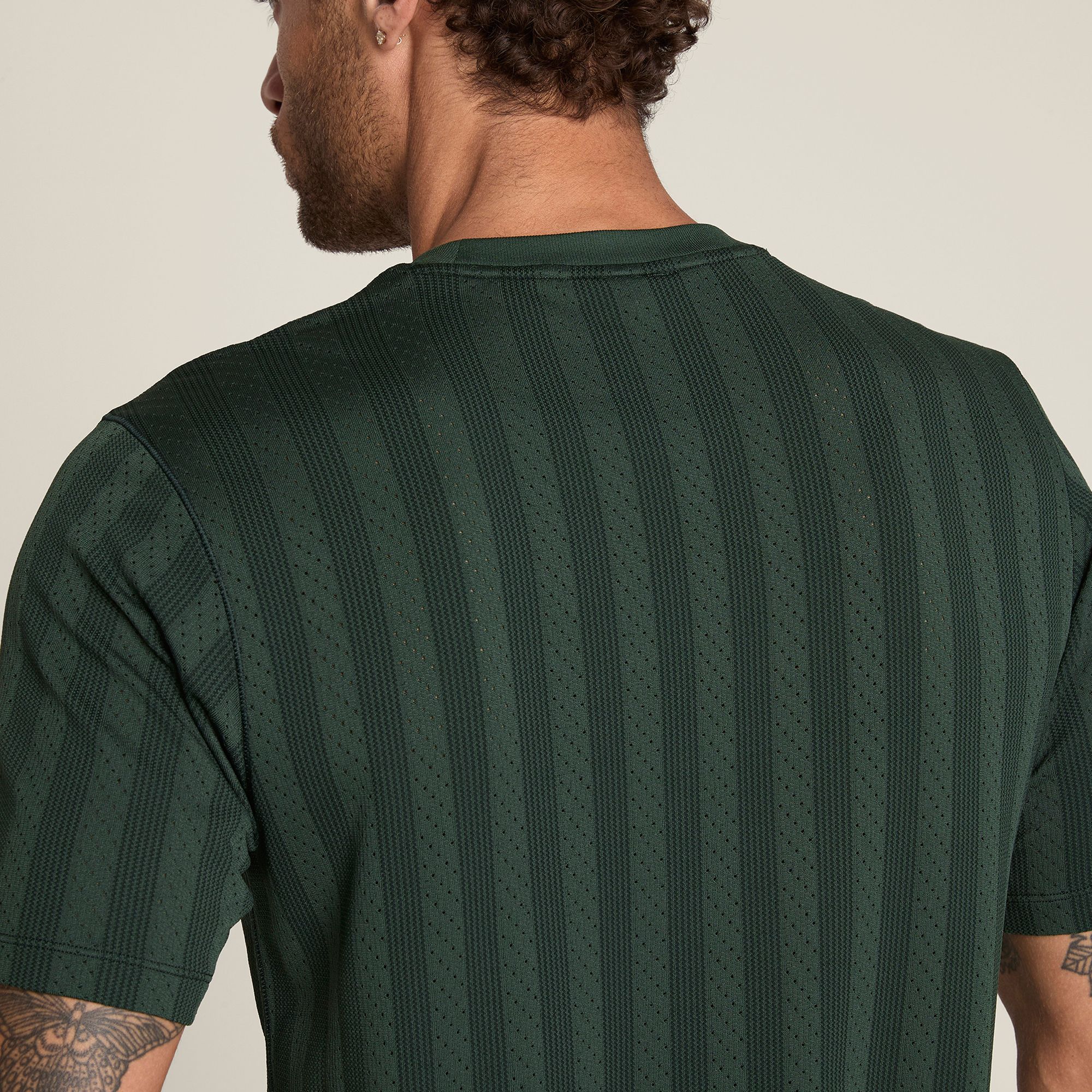 Wilson Men's Game Point Seamless Tennis T-Shirt product image