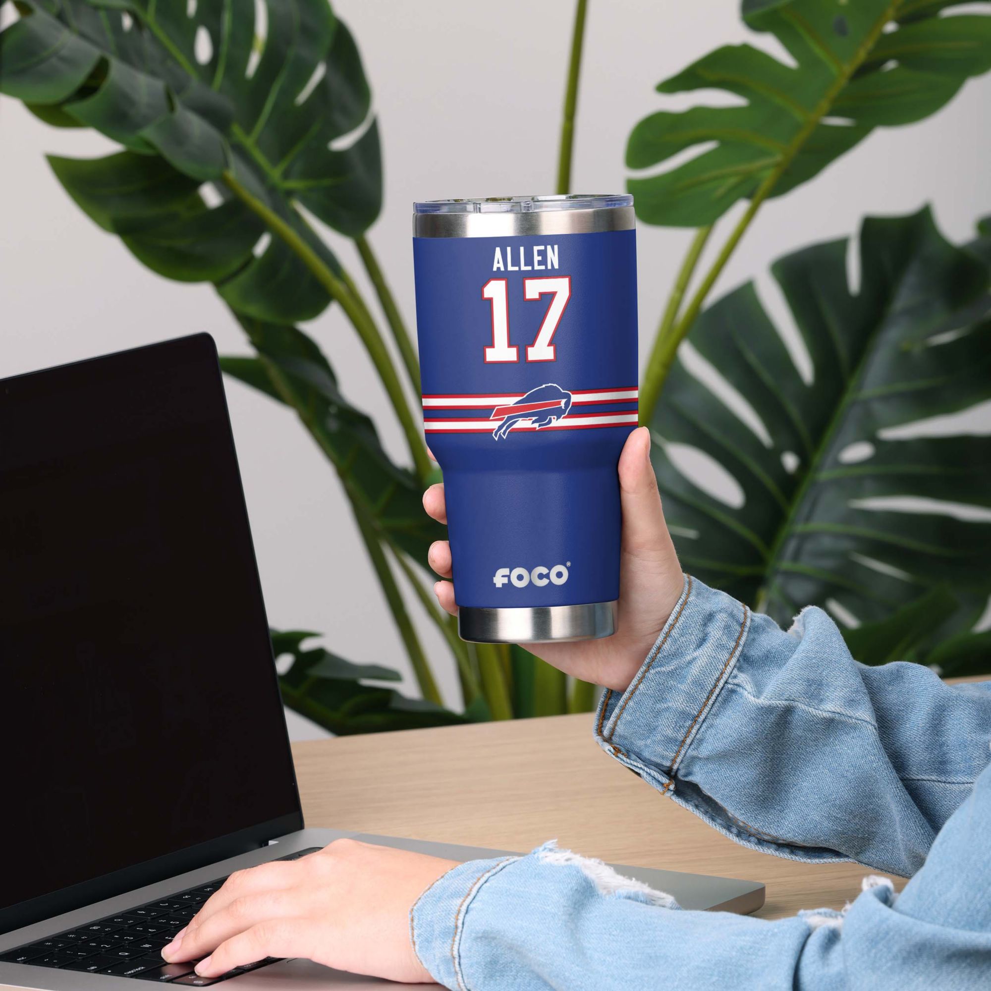 FOCO Buffalo Bills Josh Allen 30 oz. Tumbler product image