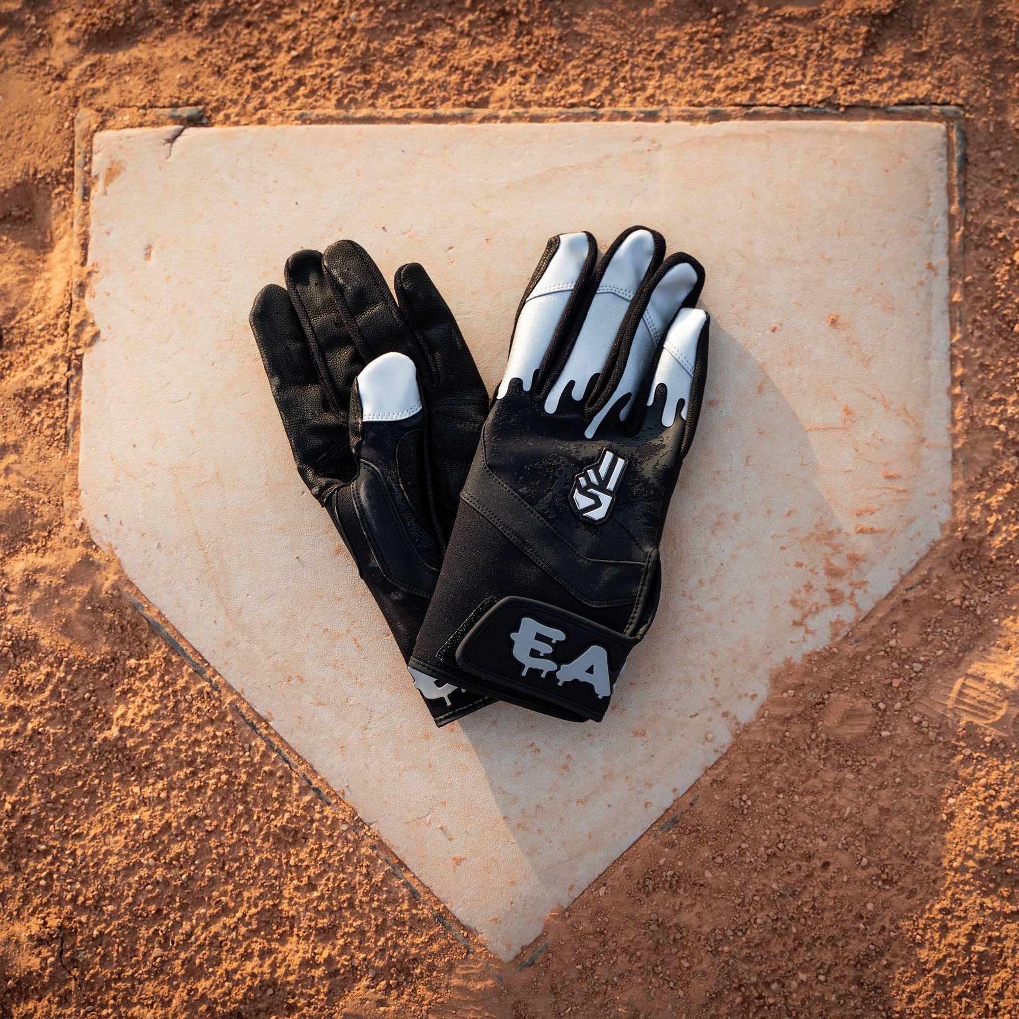 Easton Youth Walk-Off Ethos The Dub Darkside Batting Gloves product image