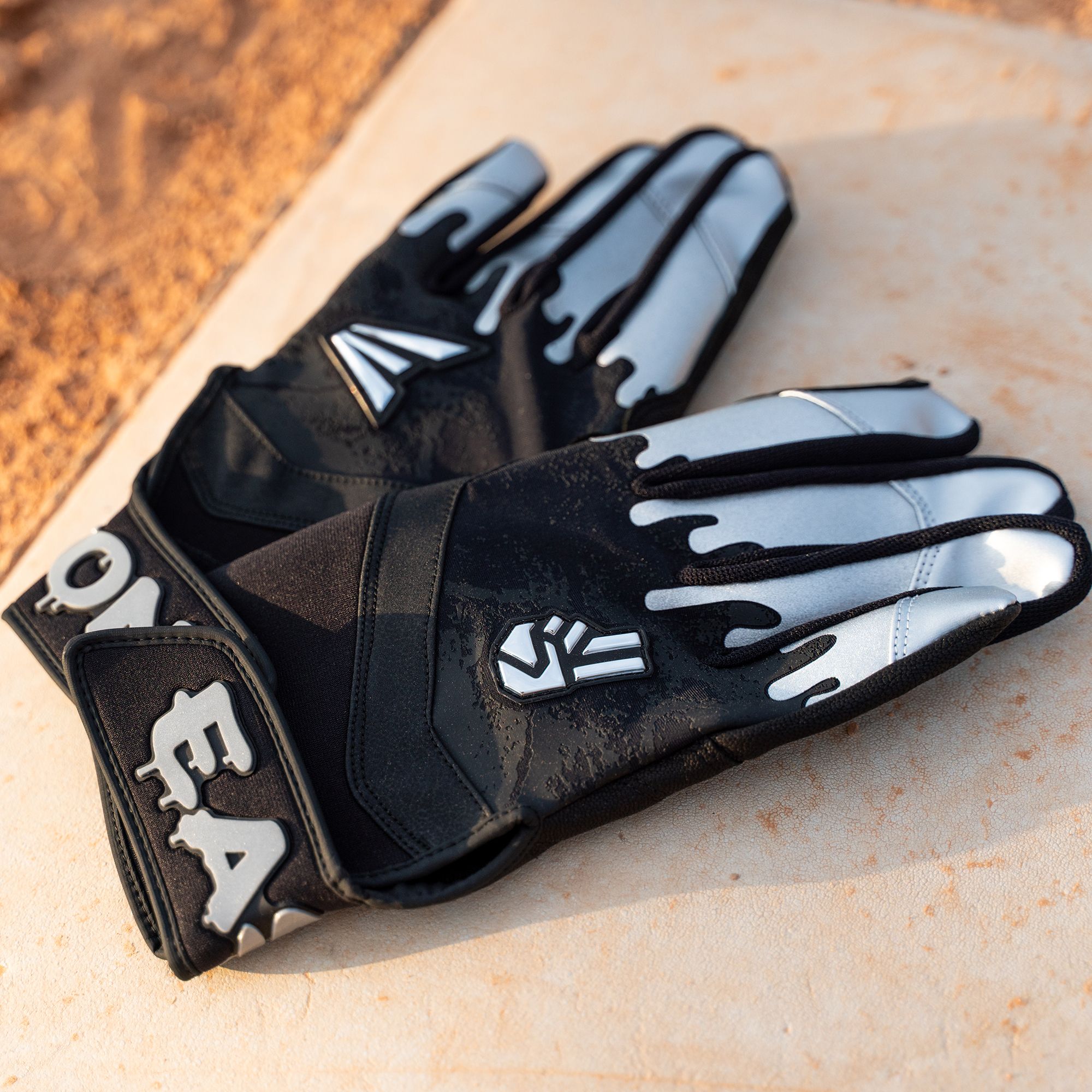 Easton Youth Walk-Off Ethos The Dub Darkside Batting Gloves product image
