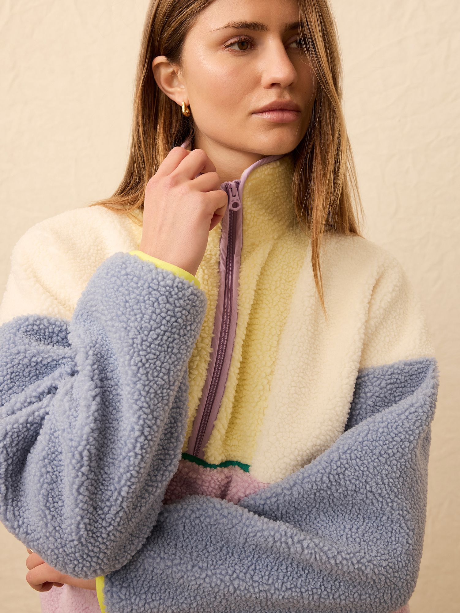 Faherty Women's Fireside Fleece Pullover product image