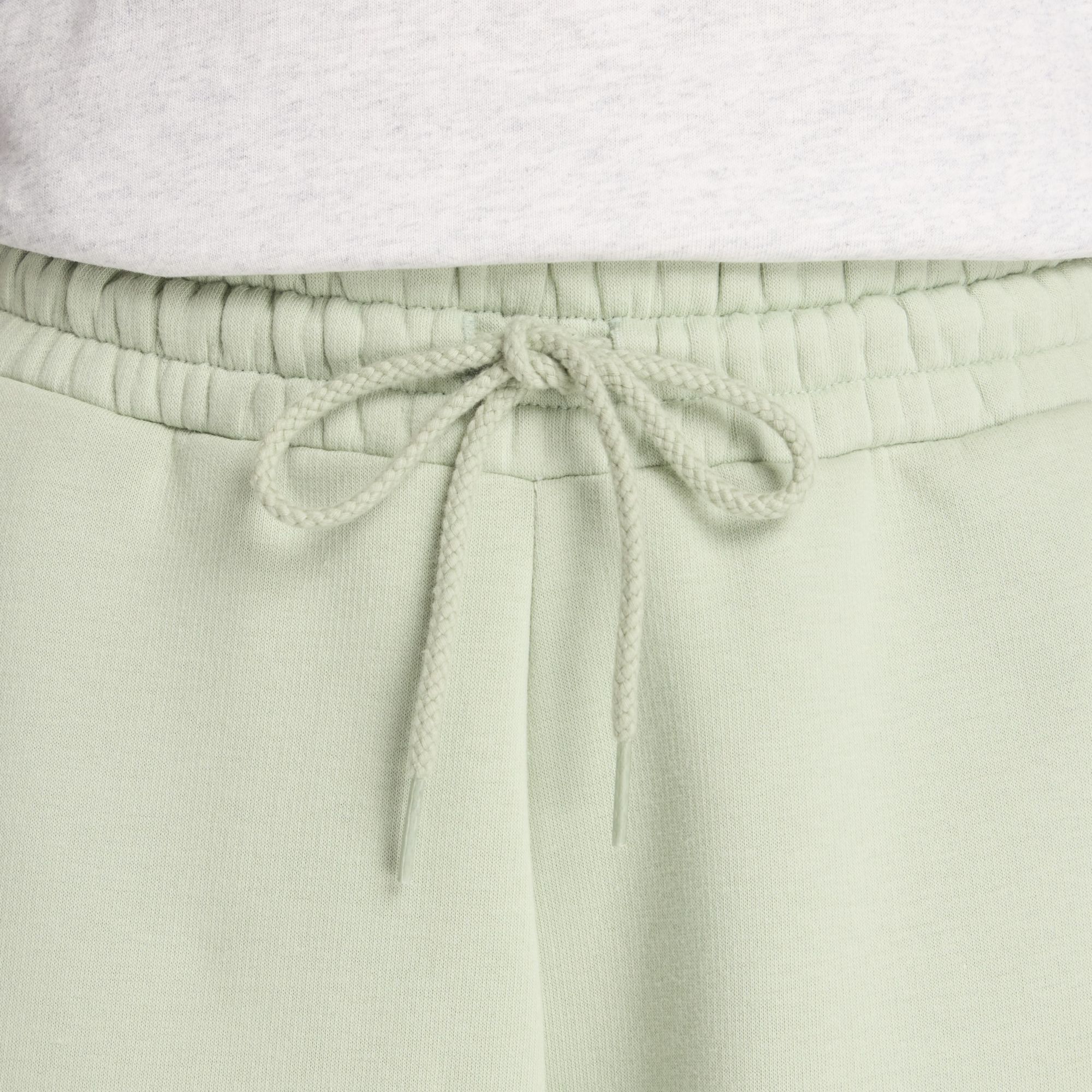 New Balance Women's Linear Heritage Fleece Wide Leg Pants product image