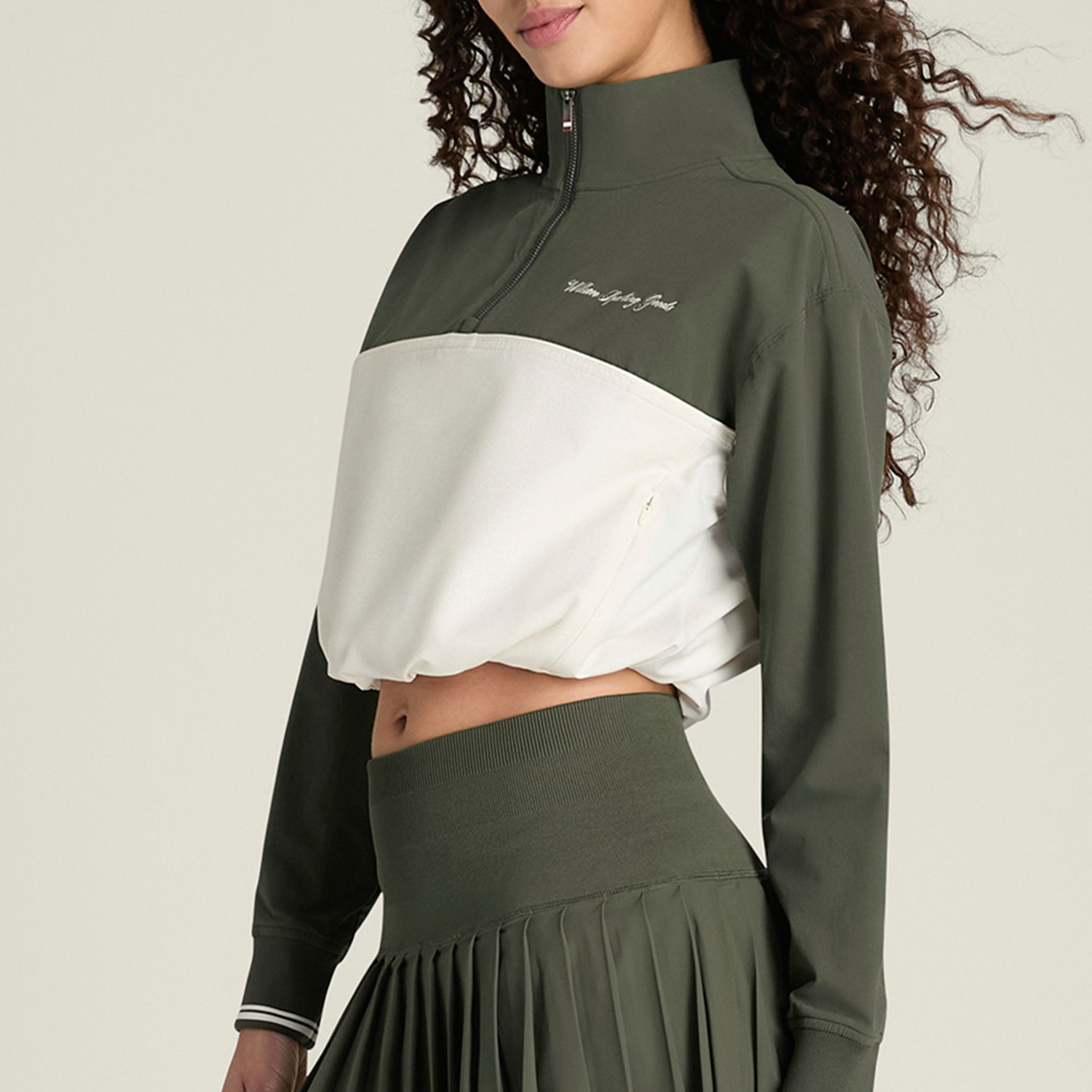 Wilson Women's Davenport Woven 1/4 Zip Pop Over product image