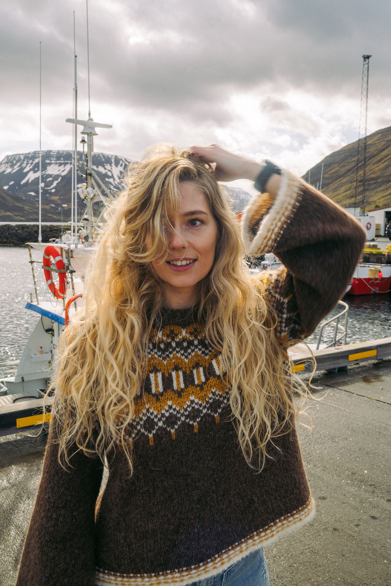 Faherty Women's Summit FairIsle Crew product image