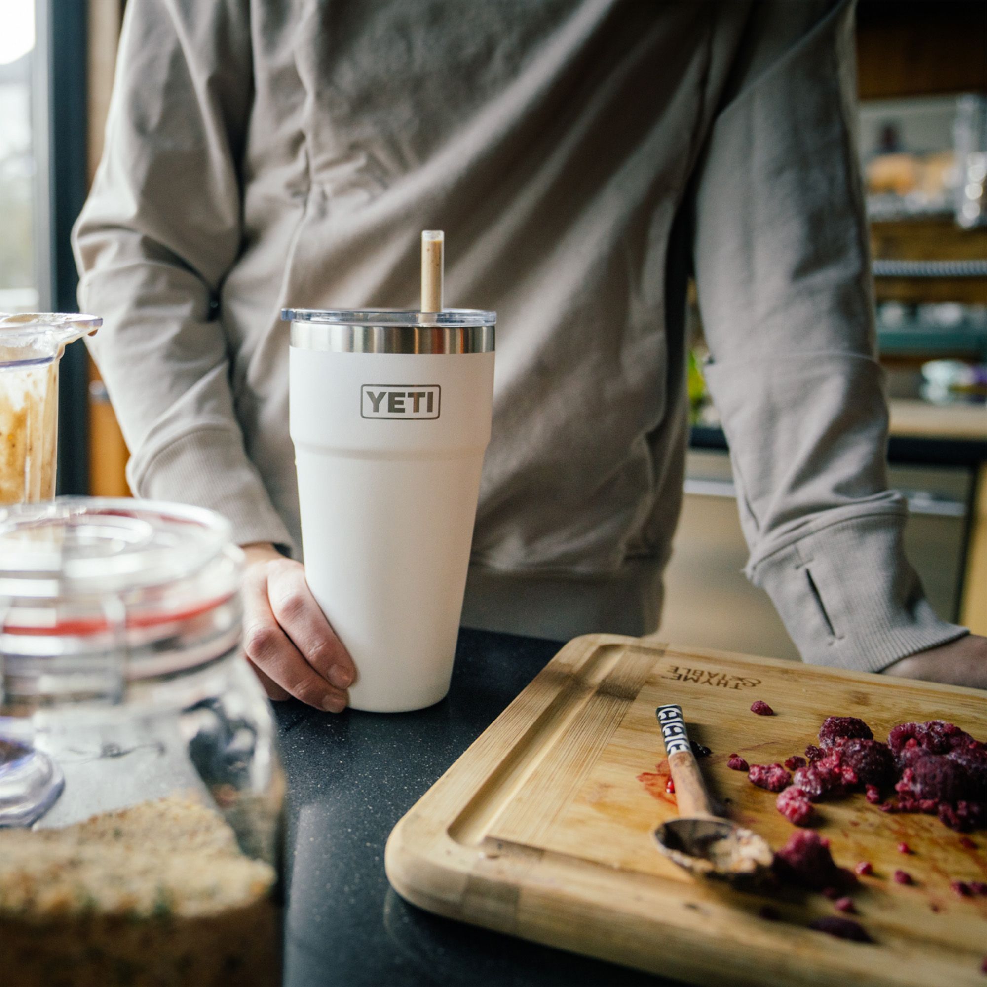 YETI 26 oz. Rambler with Straw Lid product image