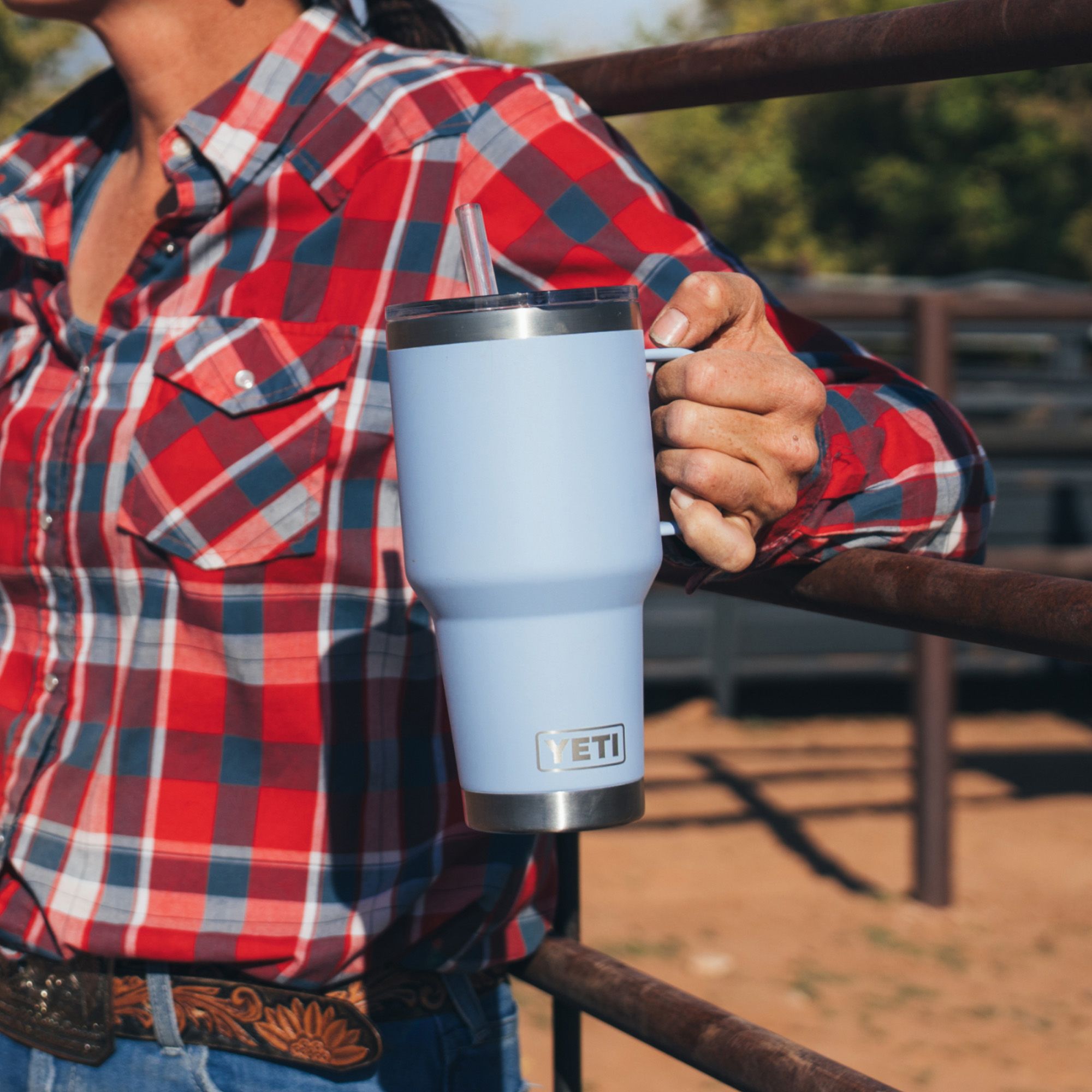 YETI 35 oz. Rambler Mug with Straw Lid product image