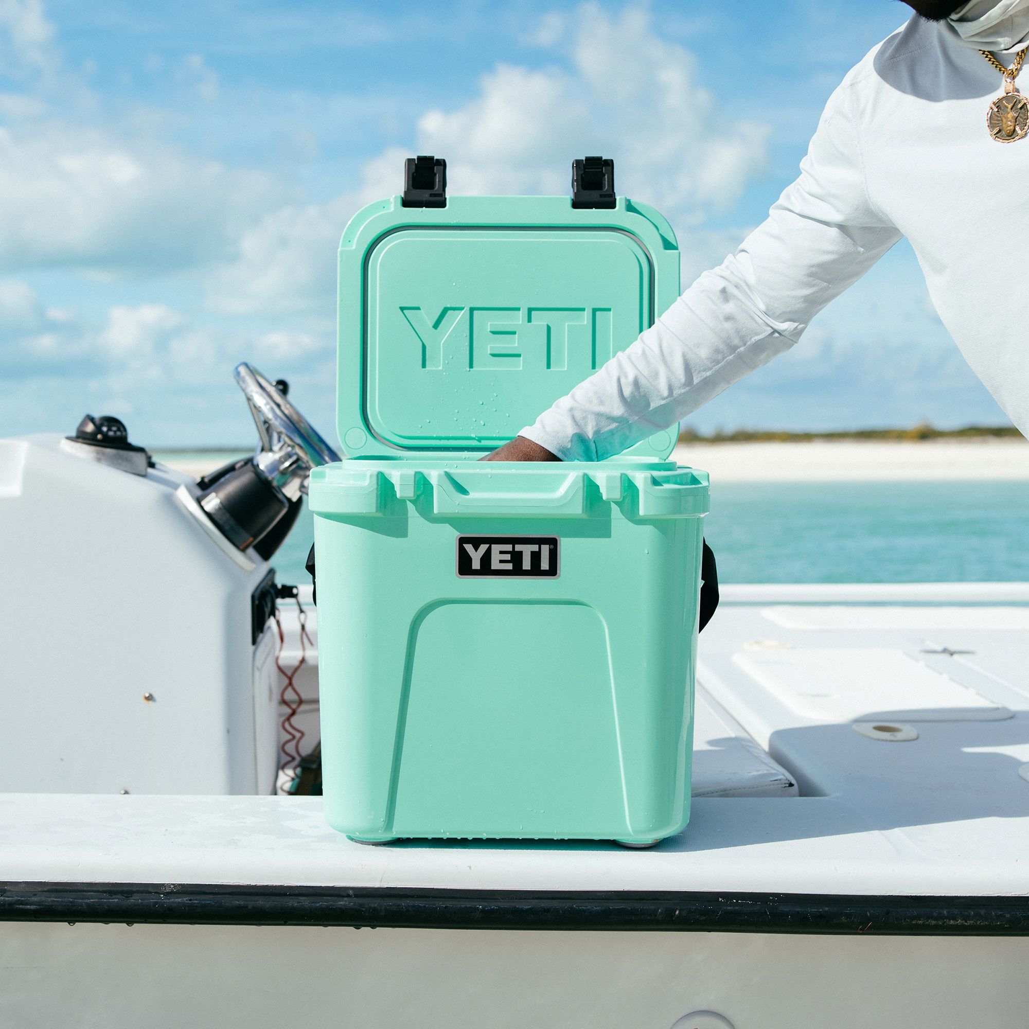 YETI Roadie 24 2.0 Hard Cooler product image